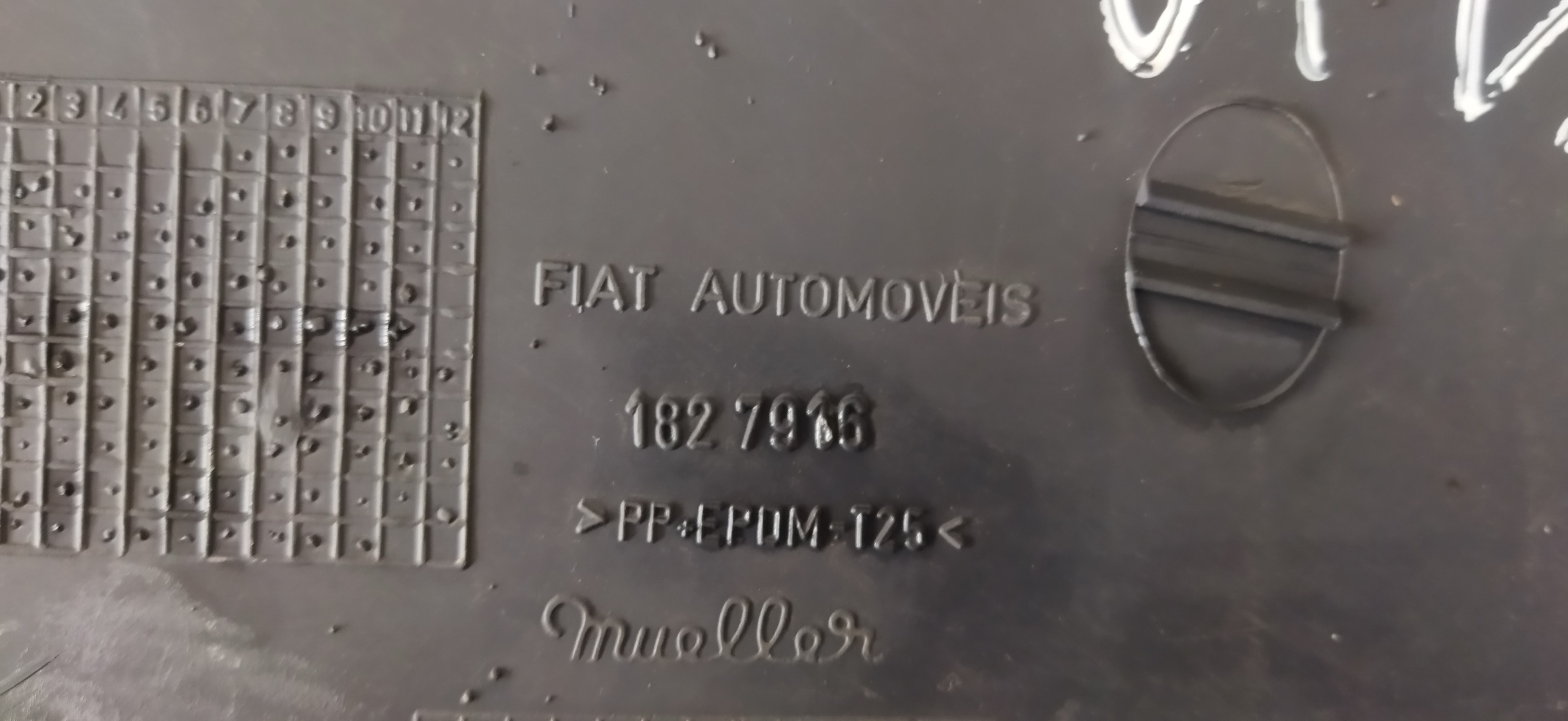 Tampa Caixa Fusíveis Fiat Uno Vivace 7