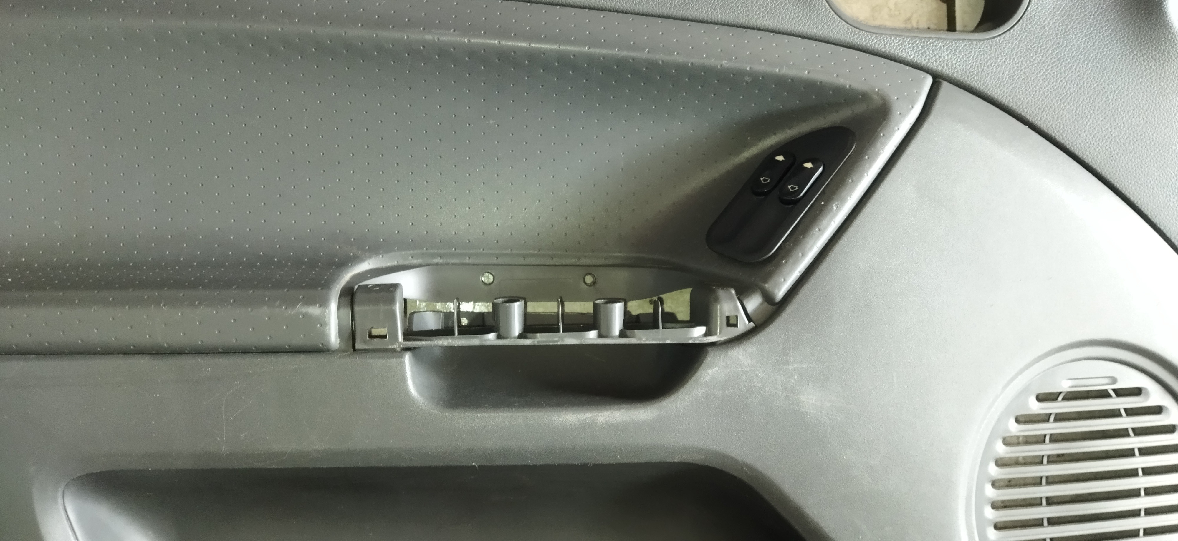 Forro Porta Dianteira Esquerda Ford Fiesta 4 Portas  Cinza 6