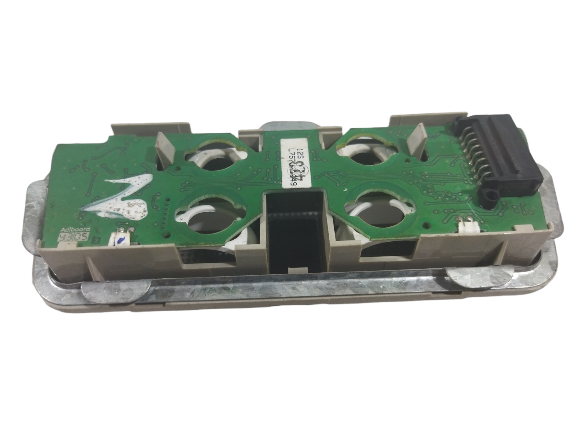 Luz Interna Gm Corsa Frente Montana 1