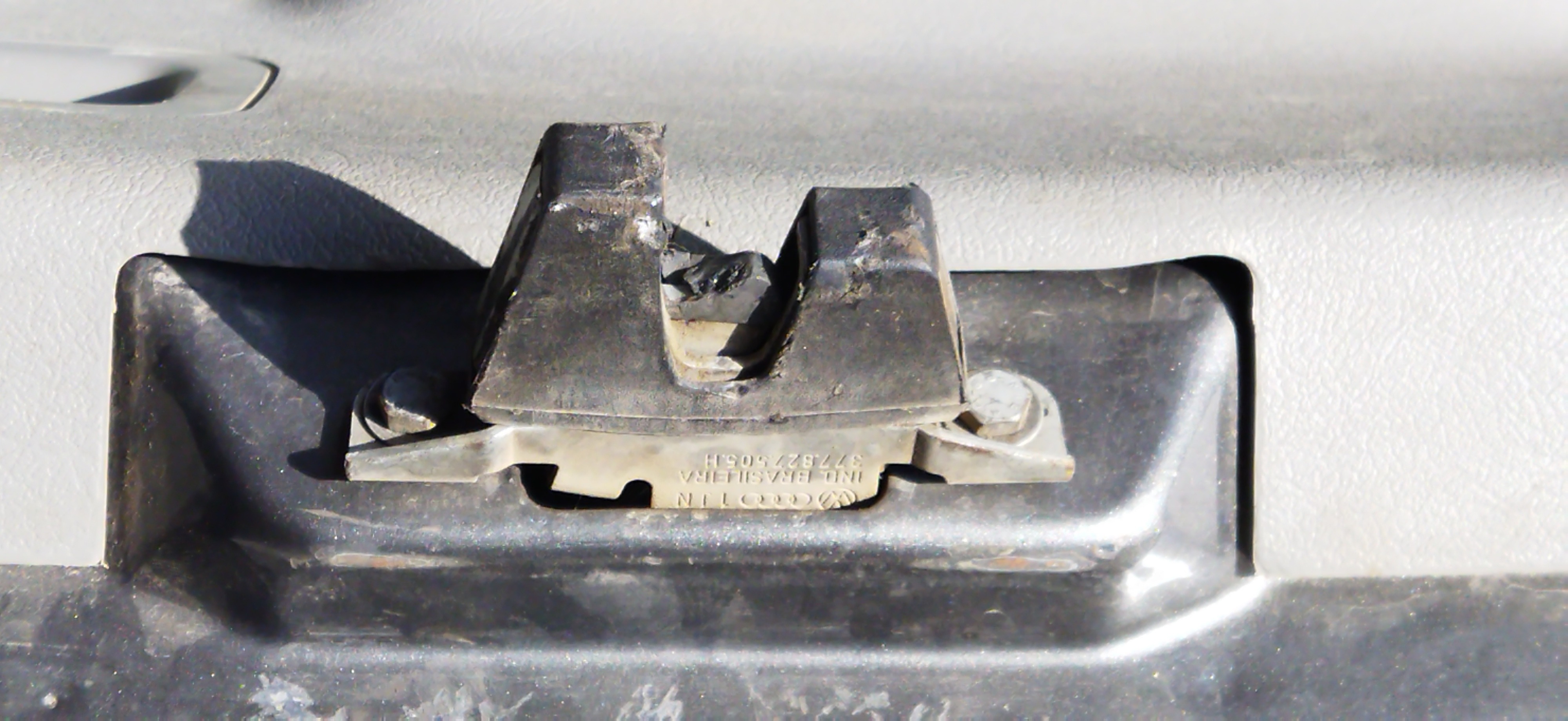 Tampa Traseira Porta Malas Vw Gol G3 S/vidro  Chumbo 8
