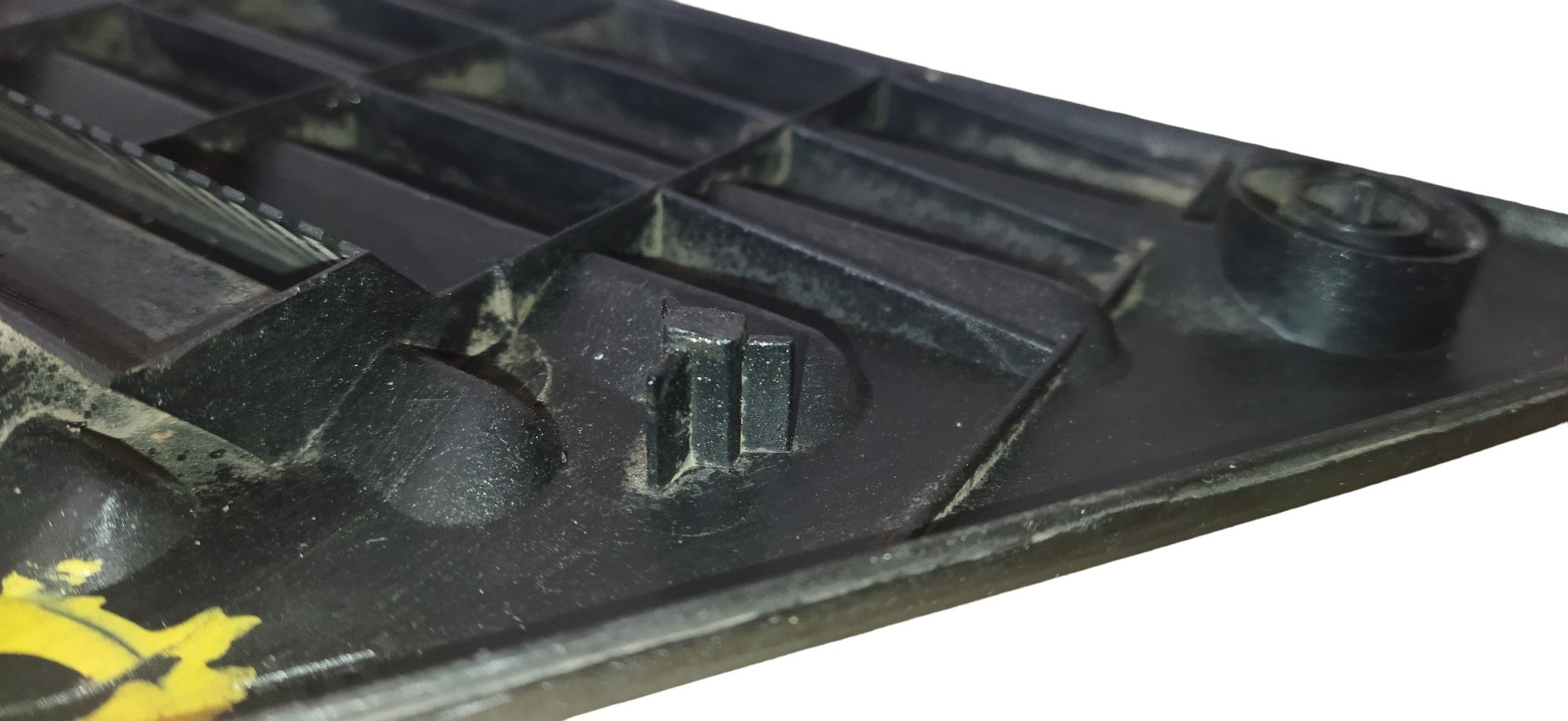 Moldura Coluna Traseira Direita Gm Kadett 2