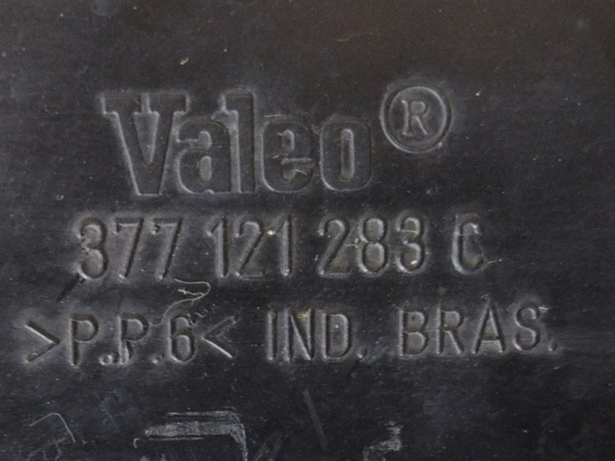 Suporte Defletor Ar Radiador Vw Gol Parati Saveiro 5
