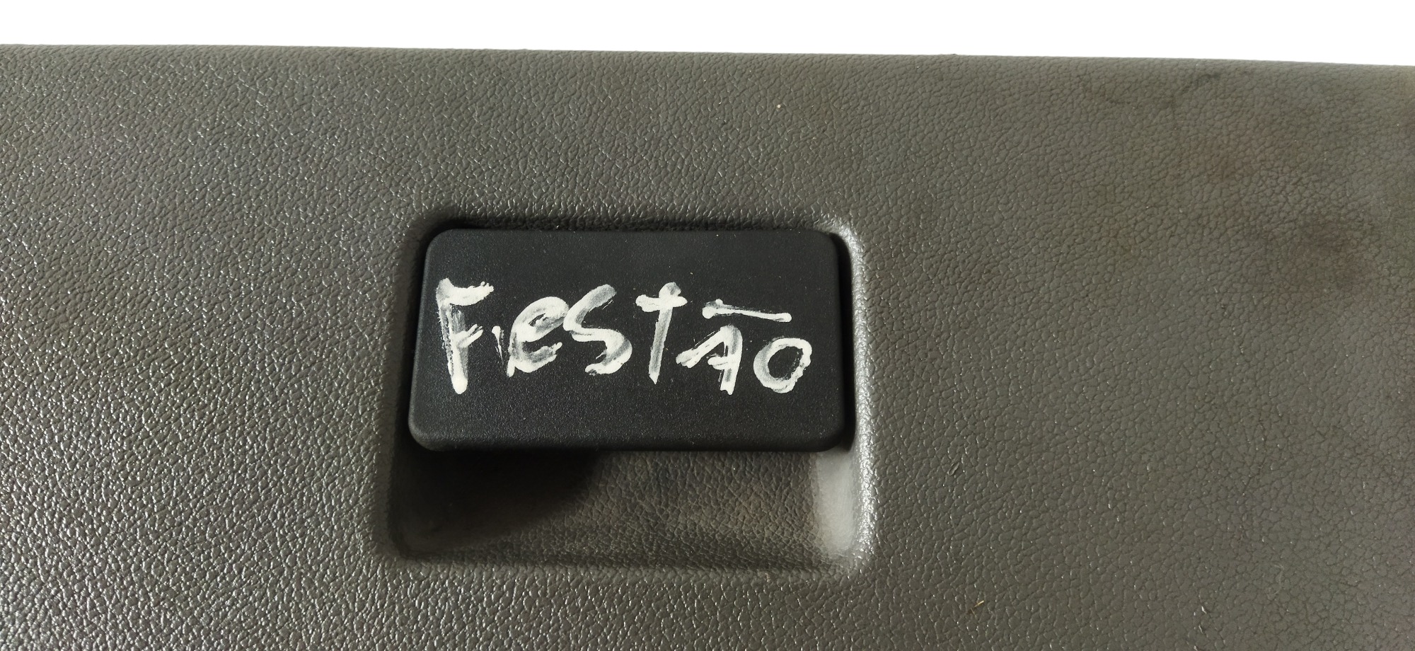 Tampa Porta Luva Ford Fiesta 6