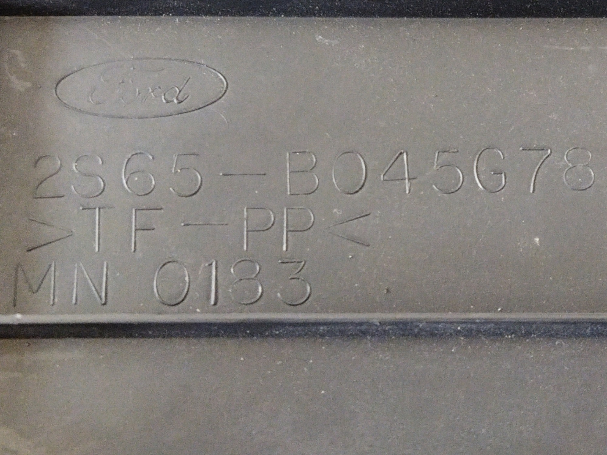 Moldura Superior Painel Ford Fiesta 2006 Preto 7