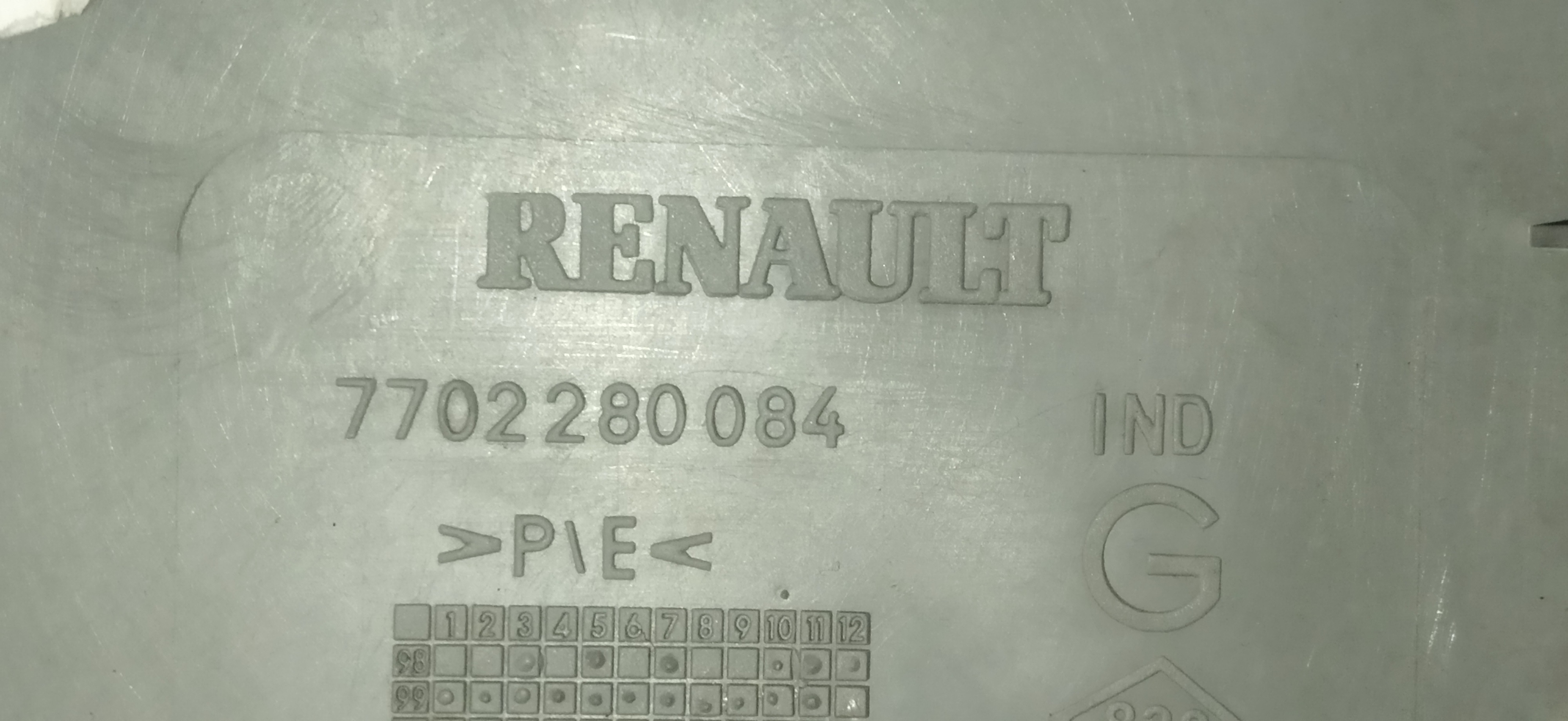 Acabamento Forro Porta Dianteira Esquerda Renault Scenic 8