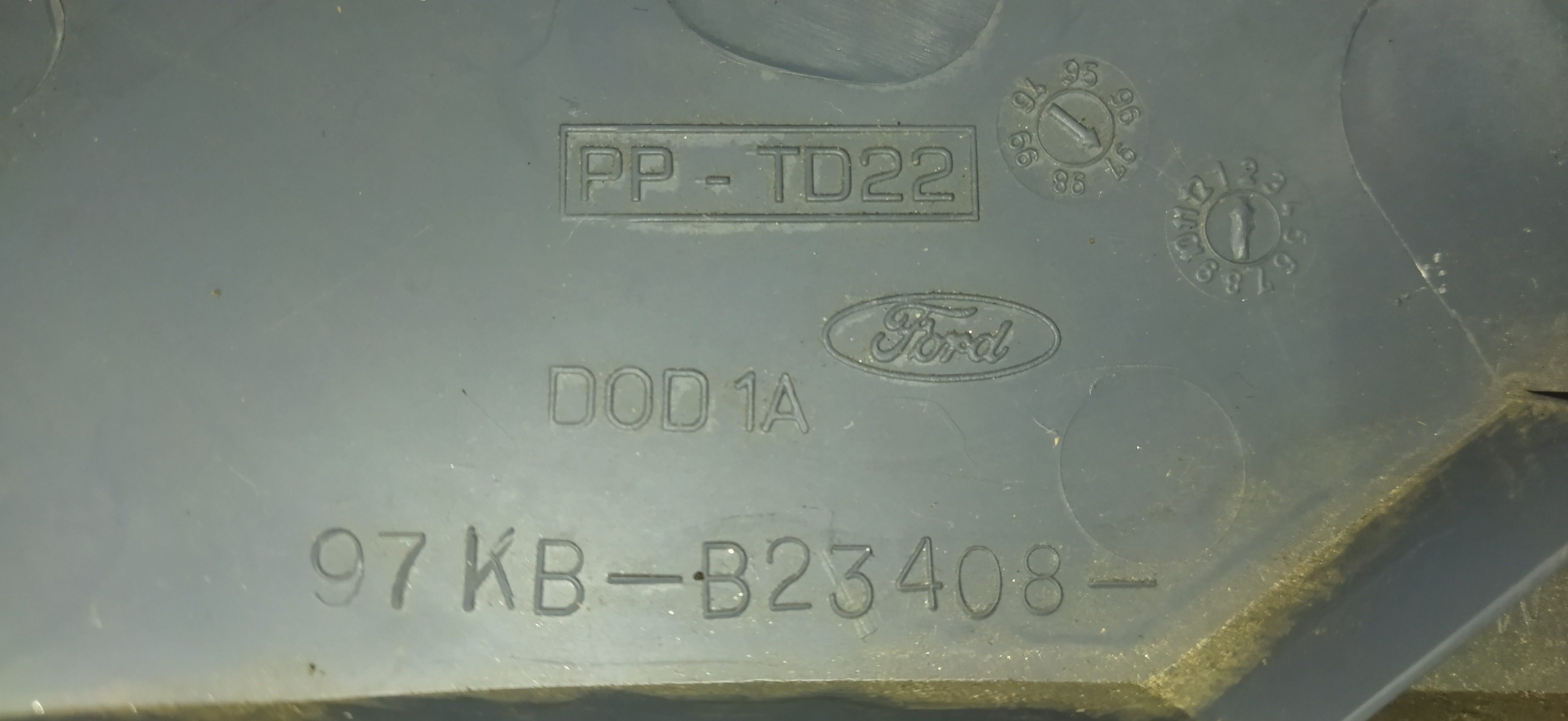 Moldura Interna Retrovisor Direito Ford Ka 1999 Cinza 8