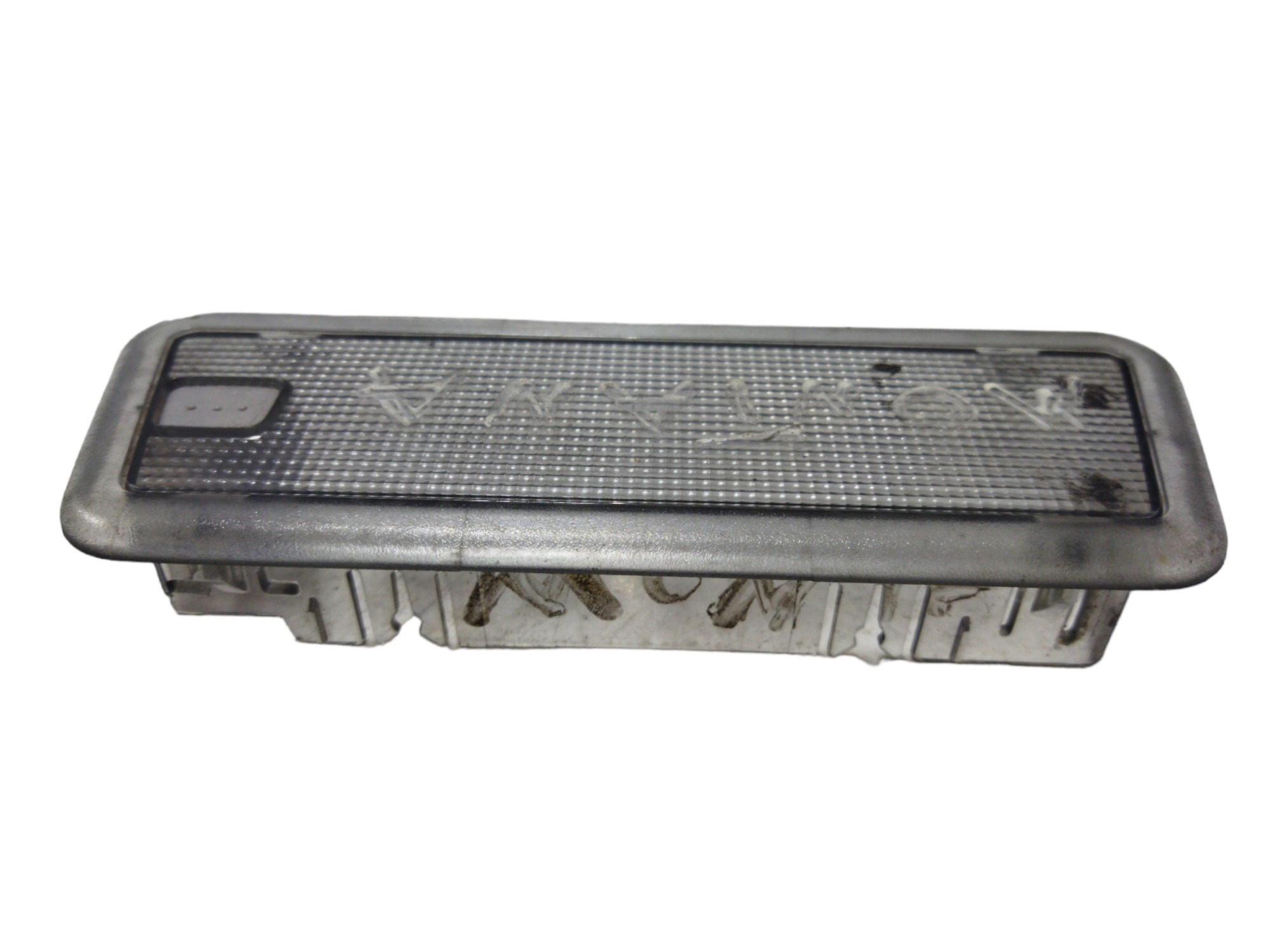 Luz De Cortesia Gm Montana 1