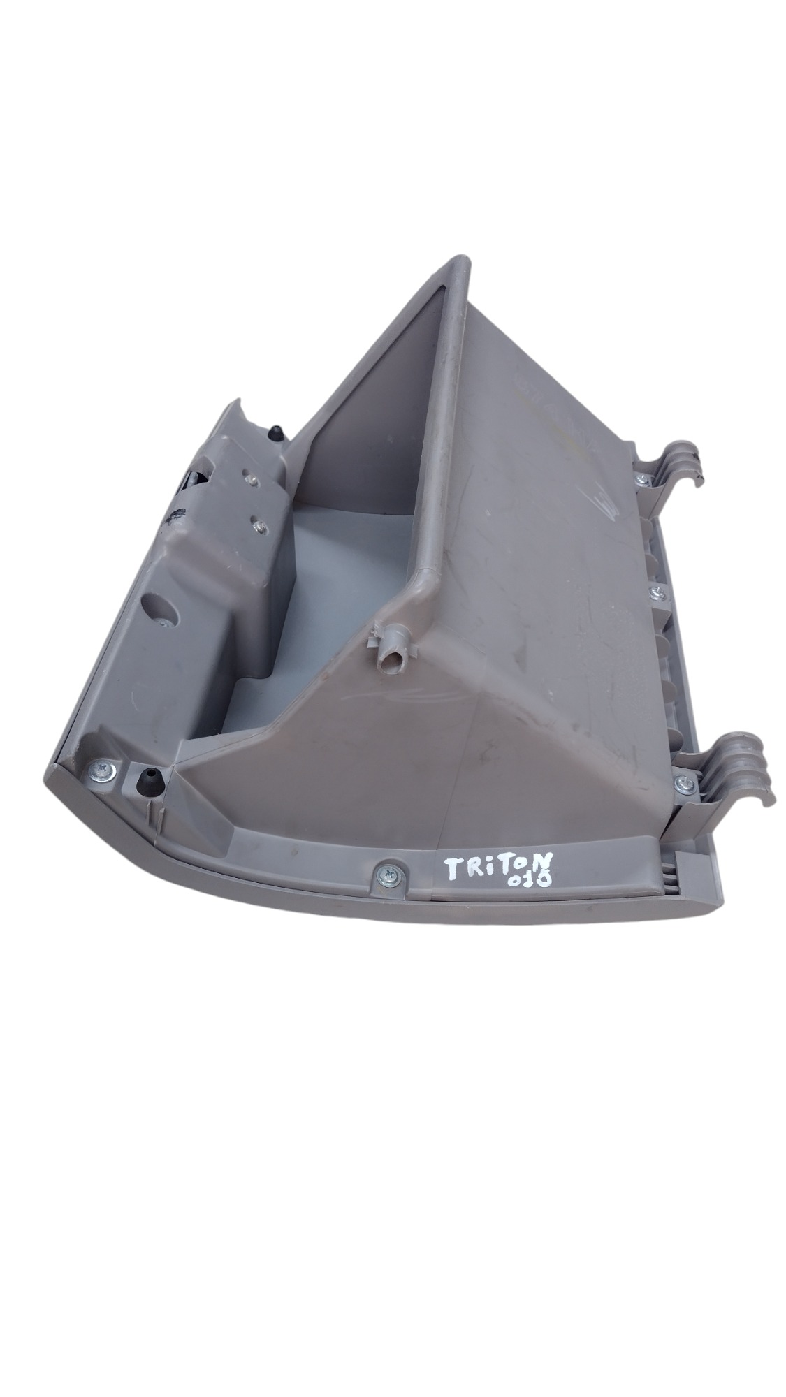 Porta Luvas Mitsubishi L200 Triton 2015 Com Detalhe 5