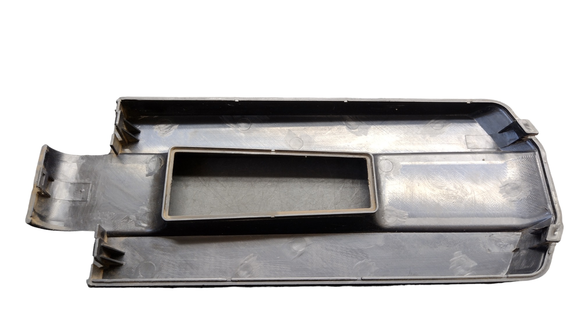 Acabamento Espelho Auxiliar Frontal Fh 460-540 2016 A 2021 3