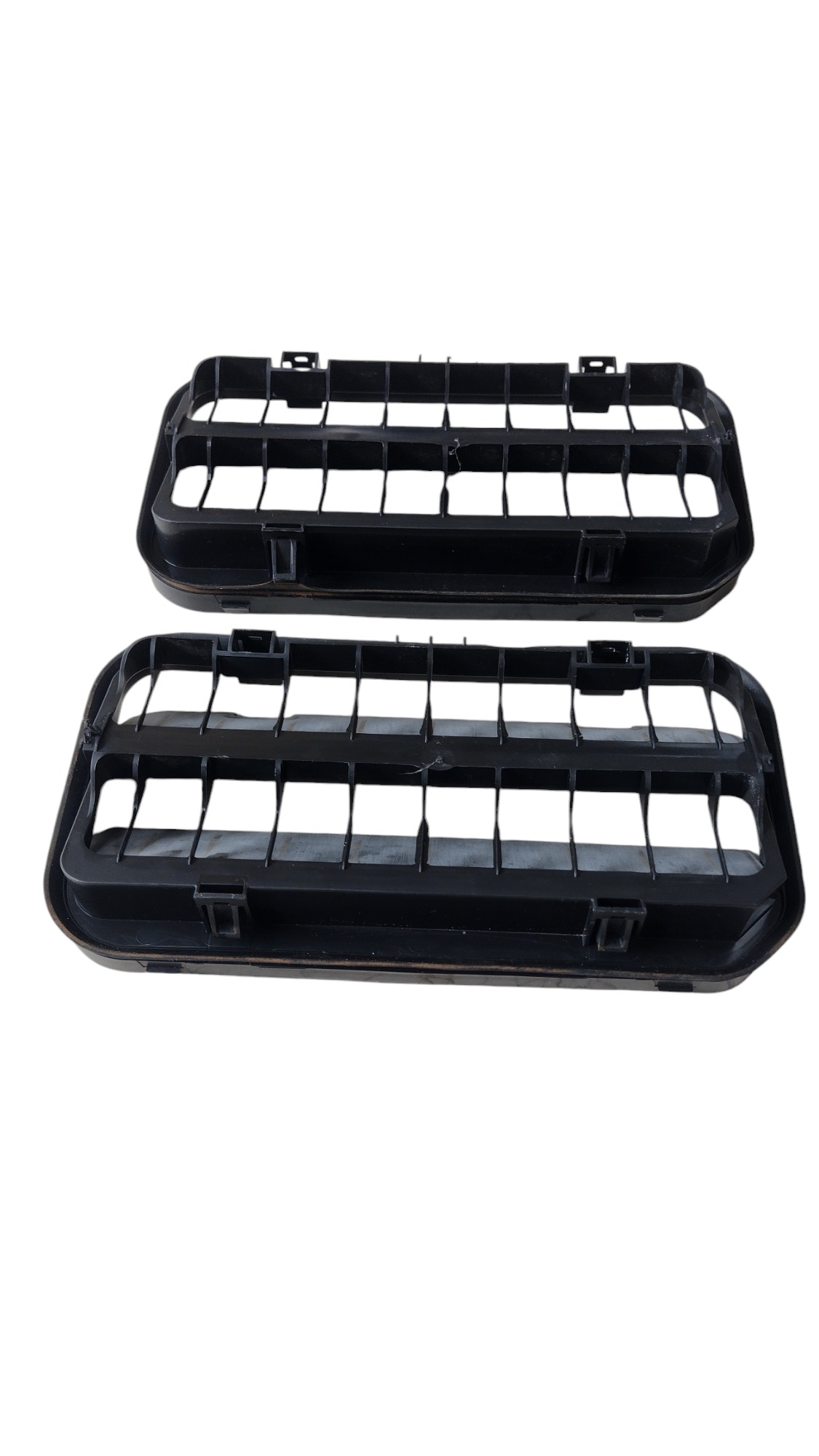 Par Acabamento Defletor Lateral Traseira Tracker 2024 2