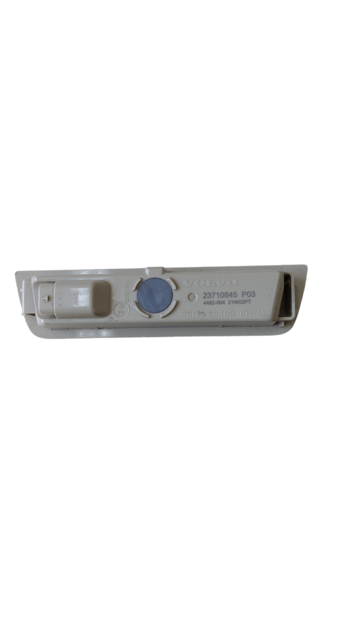 Luz Cortesia Cabine Volvo Fh 460-540 2016 A 2021 3