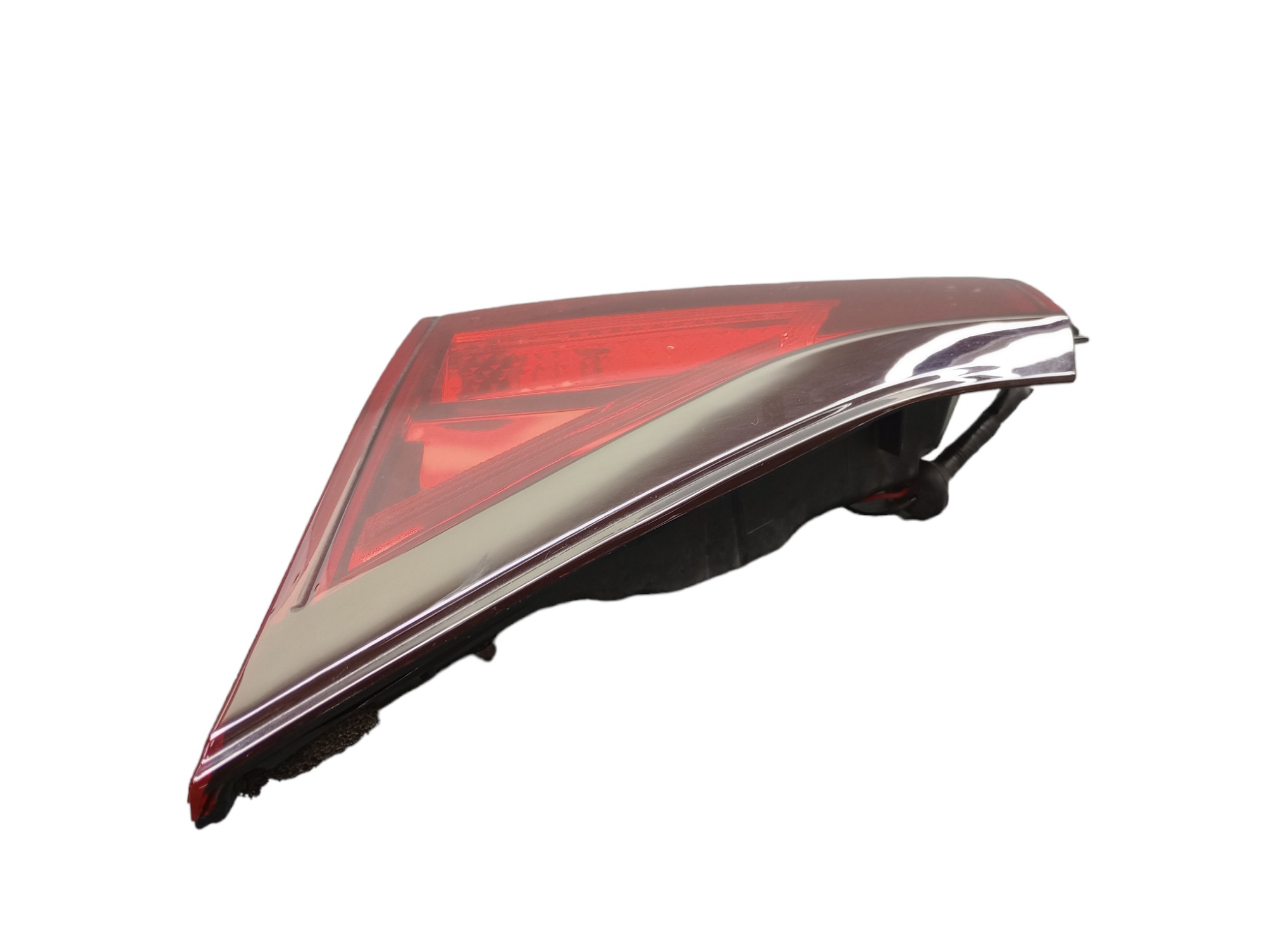 Lanterna Tampa T.d Nissan Kicks 2022 3