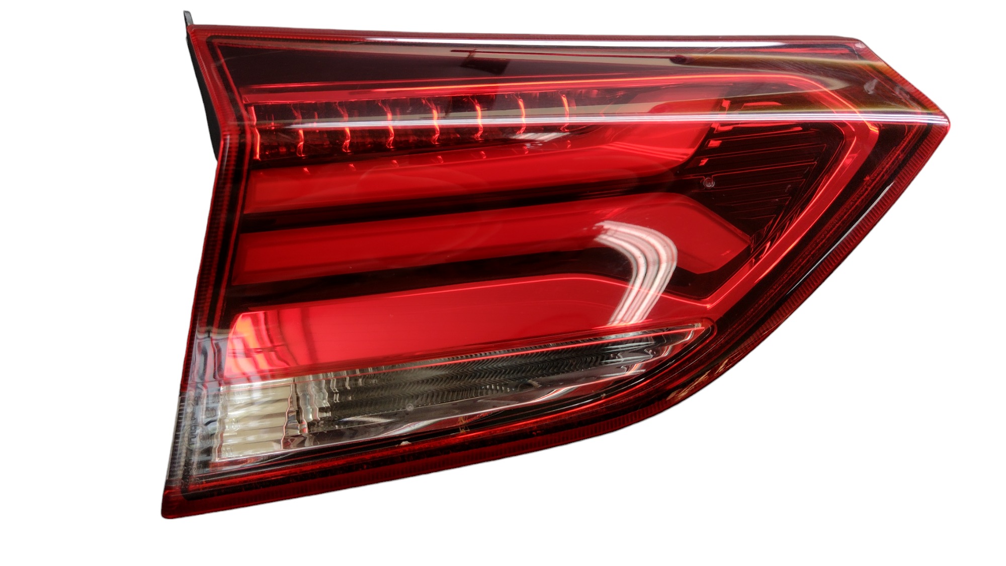 Lanterna T.e Tampa Gm Tracker 2021 Esquerdo Vermelho 2