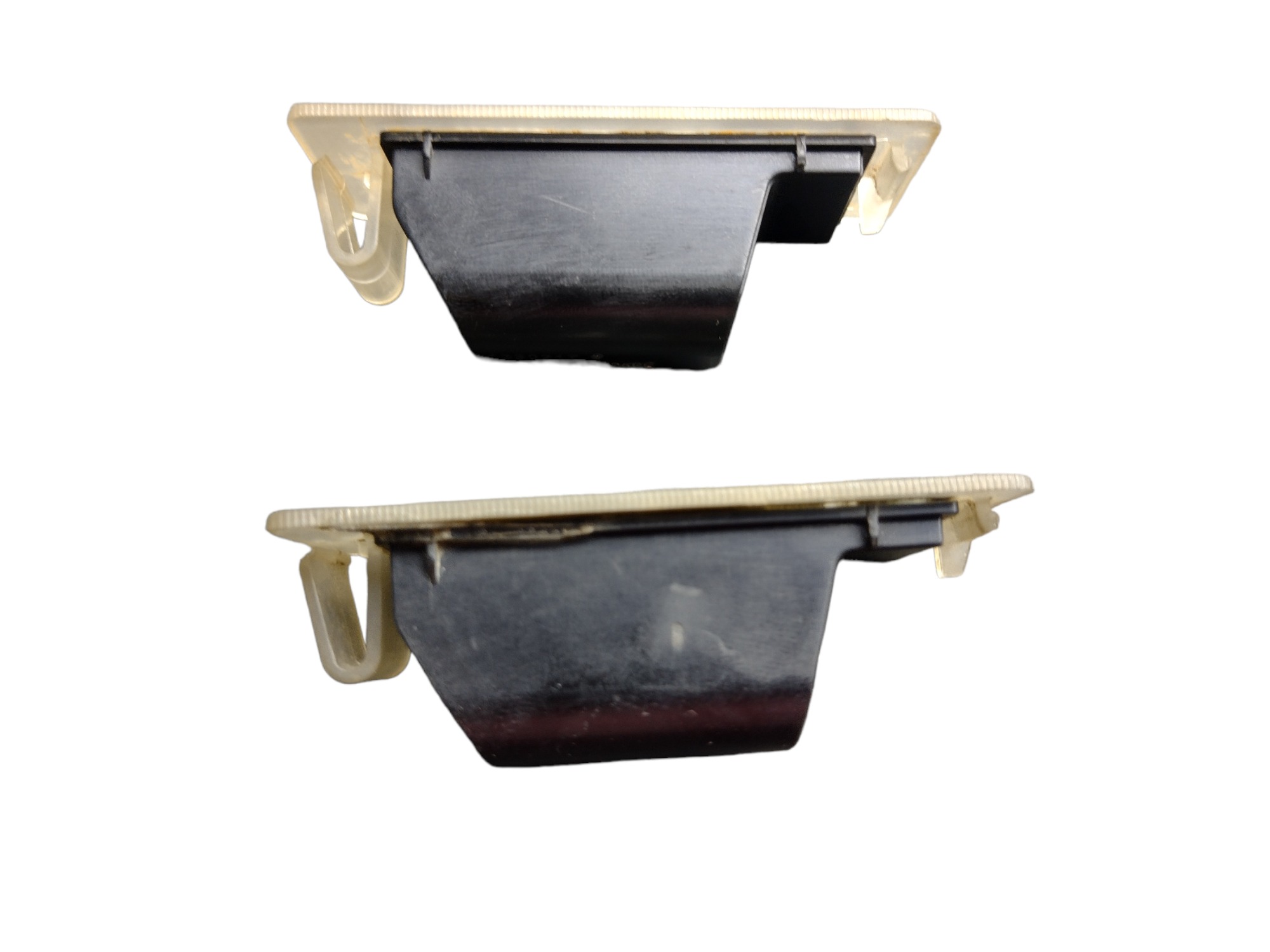 Par Luz De Placa Trailblazer 2013  Bege 4