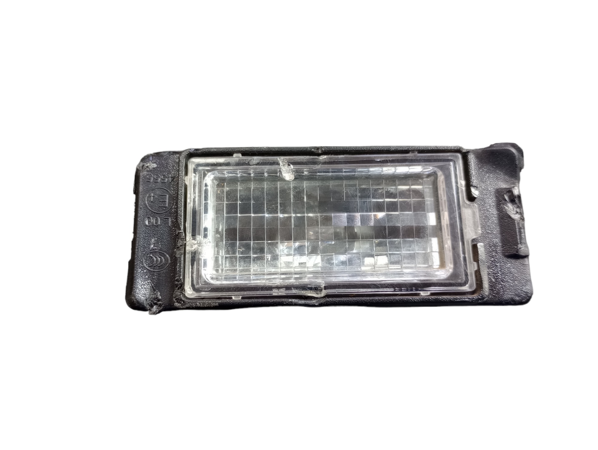 Luz De Placa Tracker 2024 4