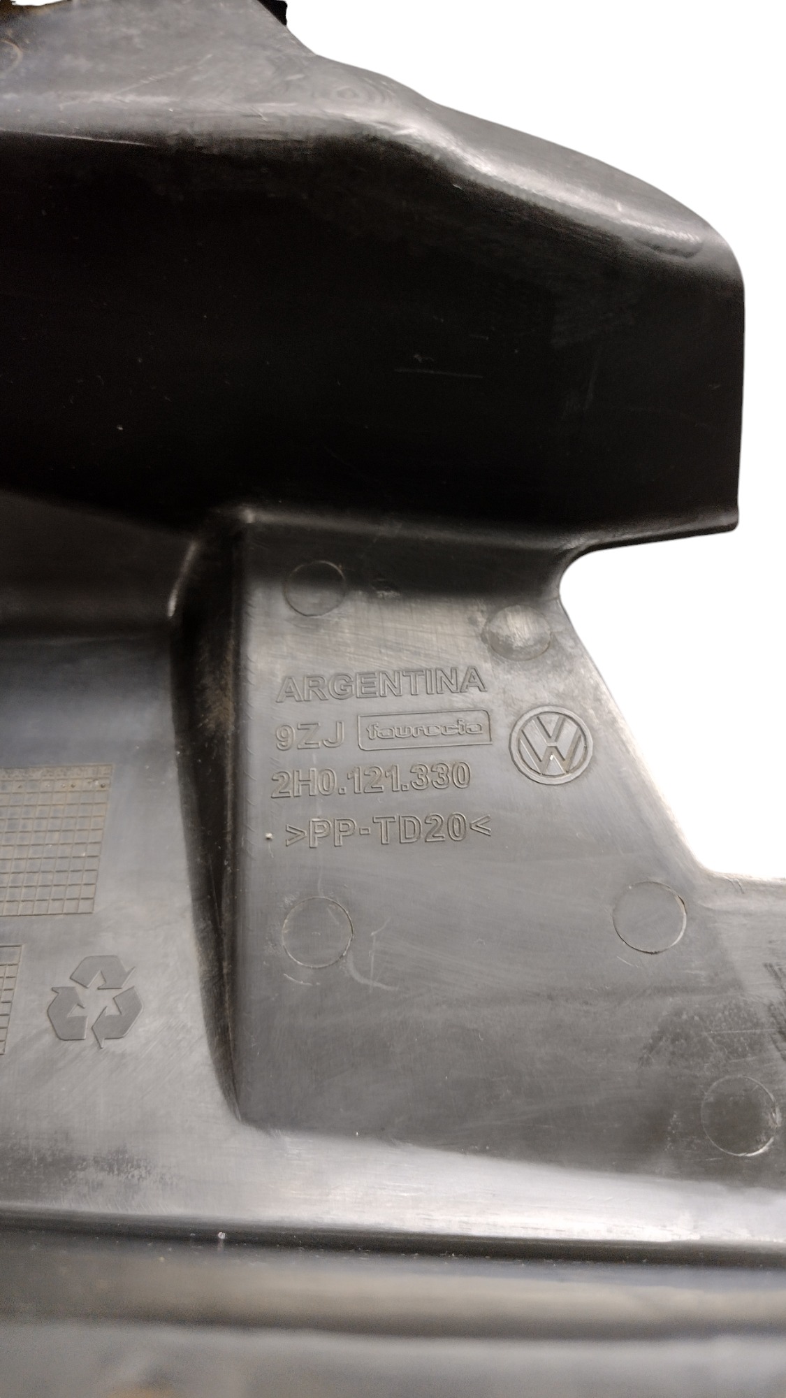 Defletor Radiador D.d Vw Amarok 2013 6