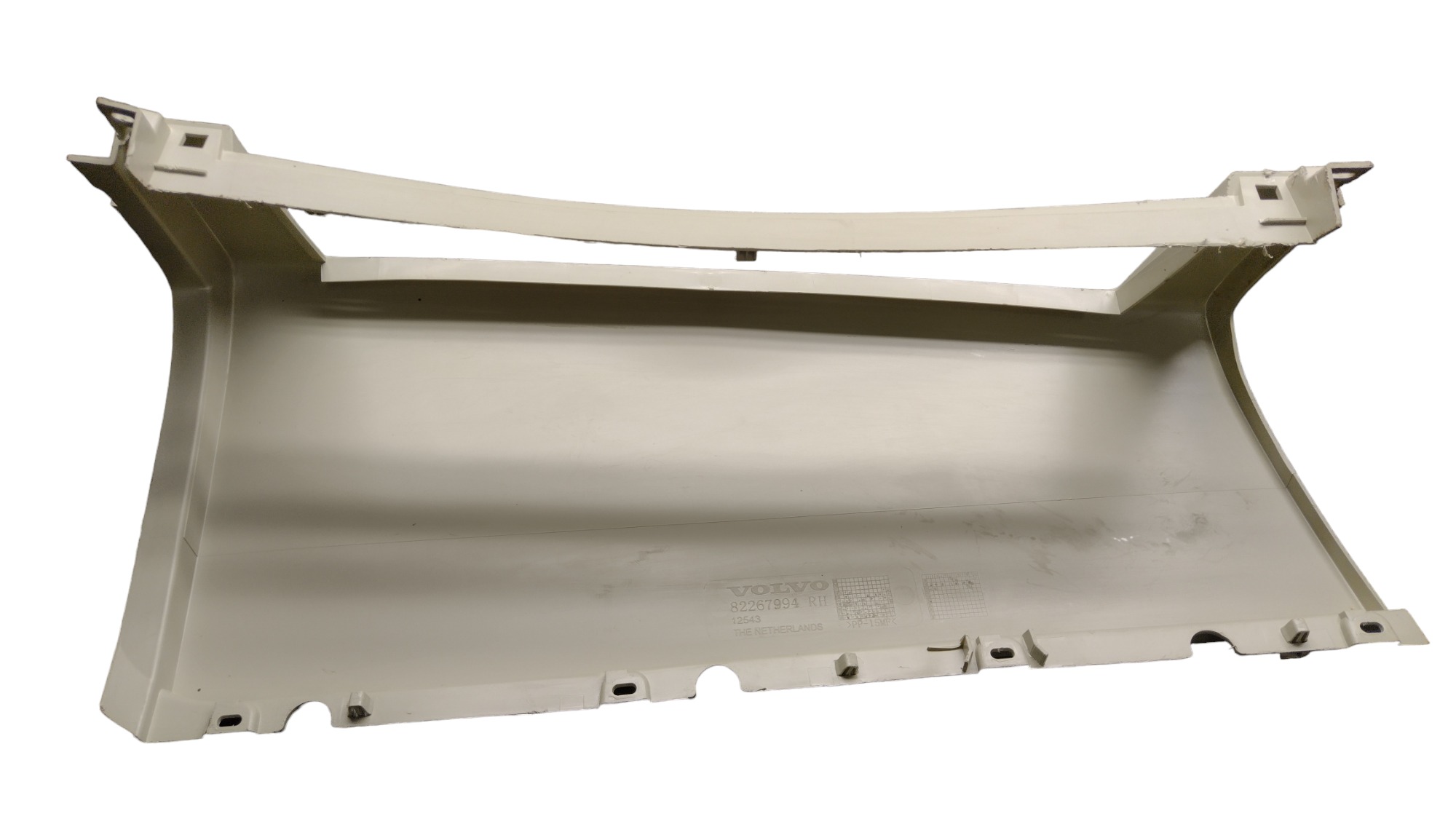 Moldura Inferior Porta Objetos Fh 460-540 2016 A 2021 2