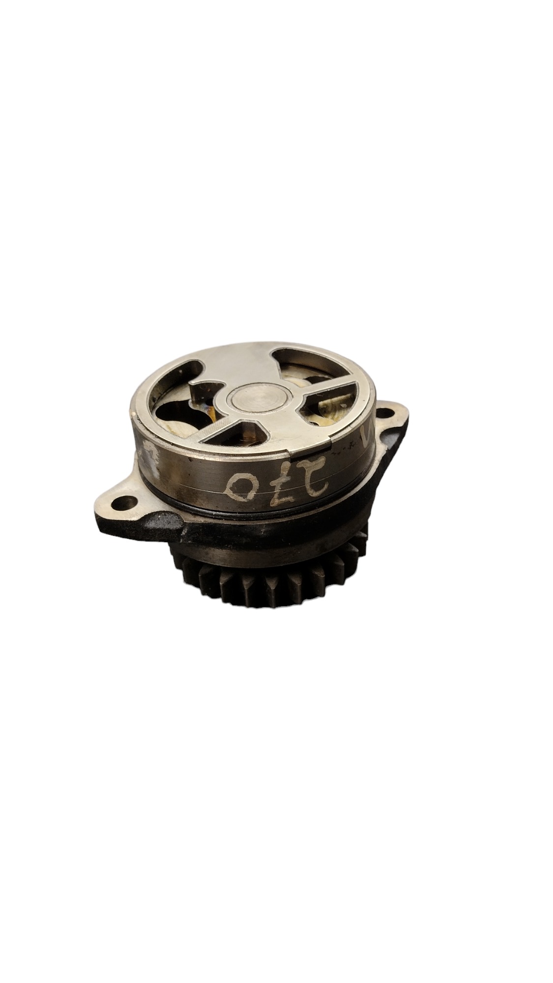 Bomba De Óleo Motor Volvo Vm 270 2013 4