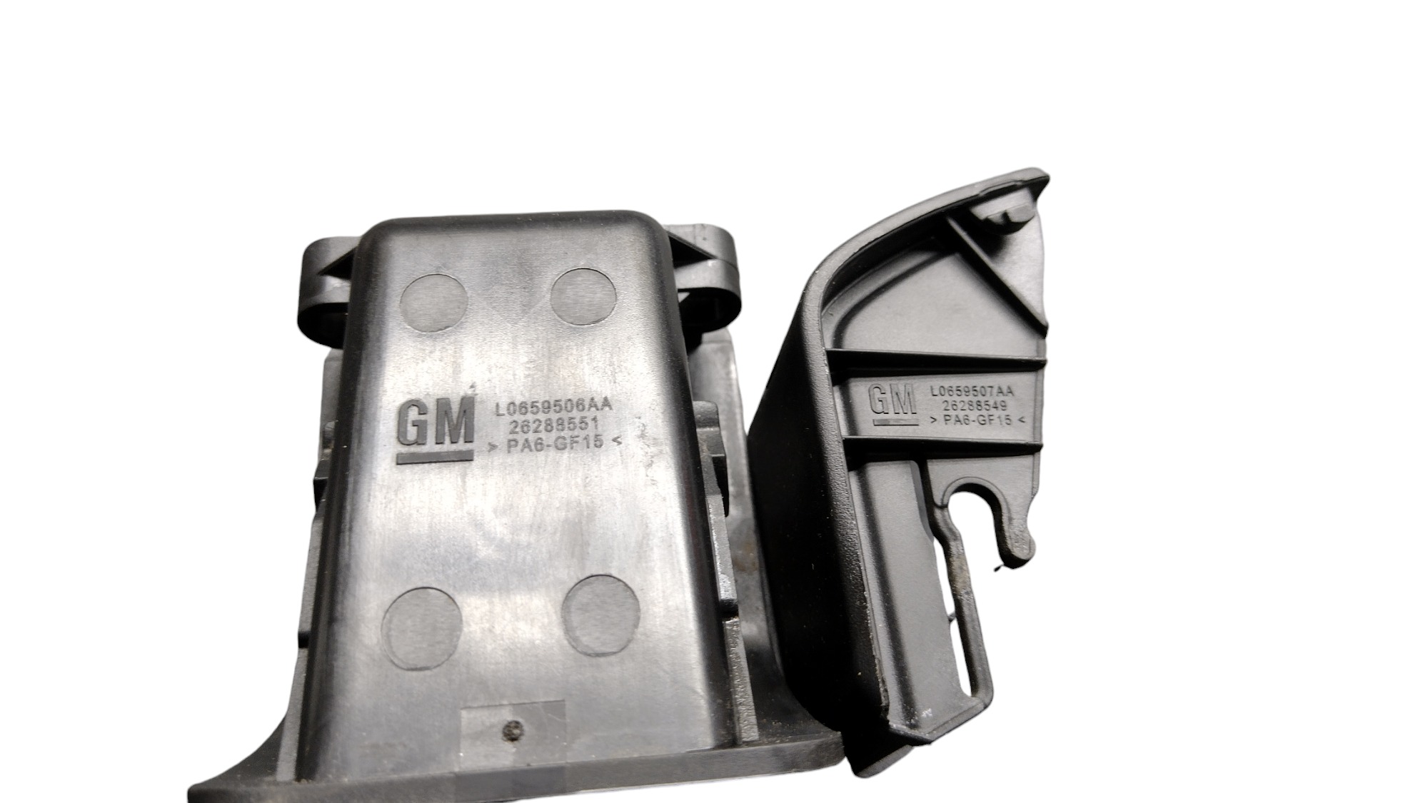Acabamento Isofix Gm Tracker 2021 Preto 5