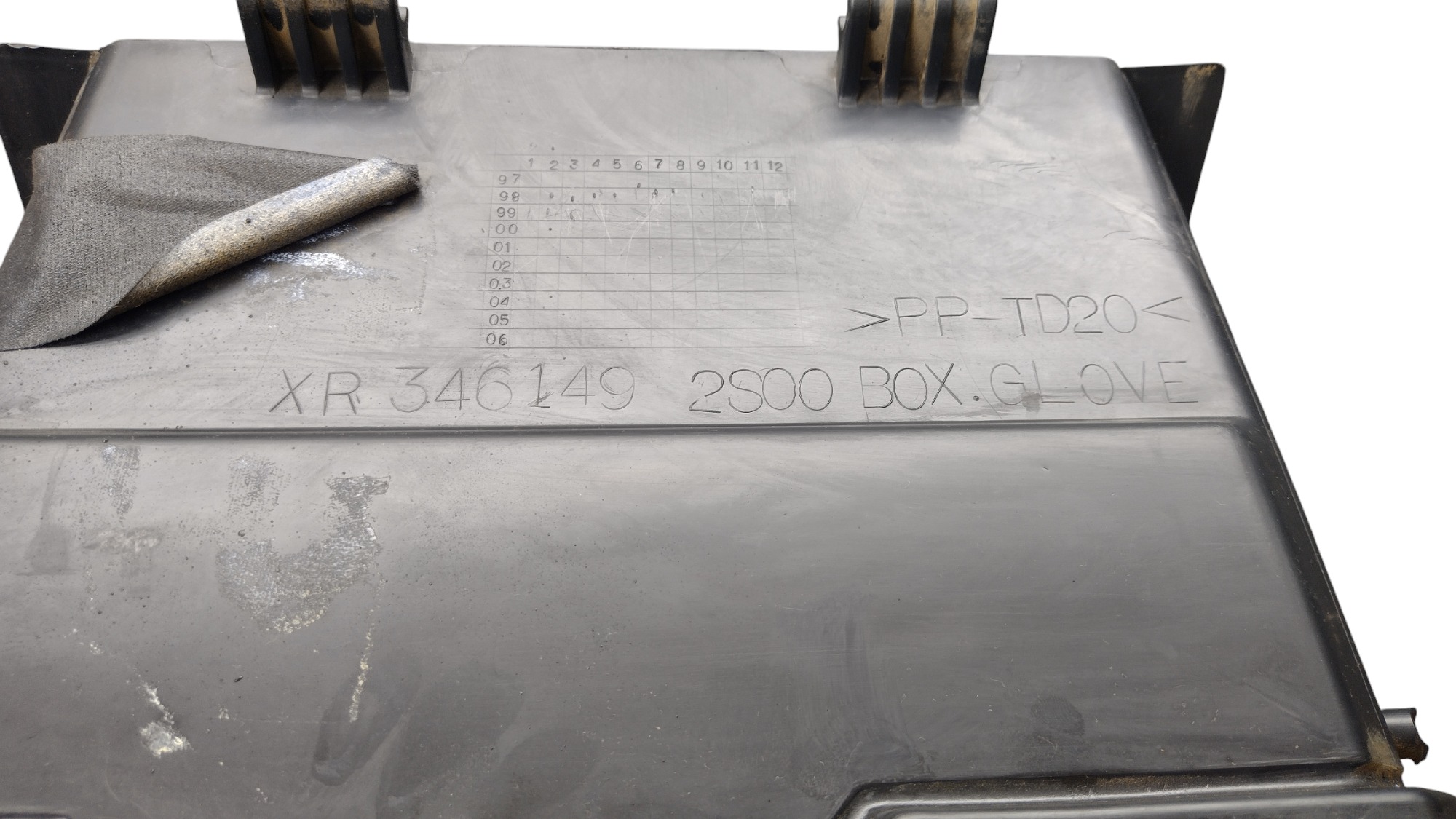 Porta Luvas Pajero Tr4 2009 Xr346149 6