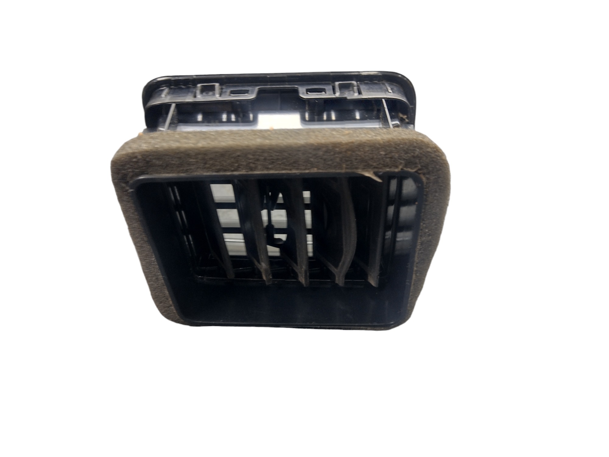 Difusor De Ar Lado Esquerdo Amarok 2022 Com Detalhes 2