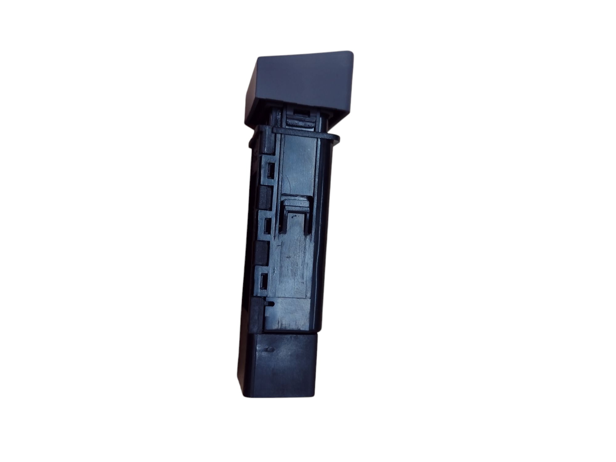 Botão Controle De Tração Hyundai Santa Fe 3.5 2013 202002962 3