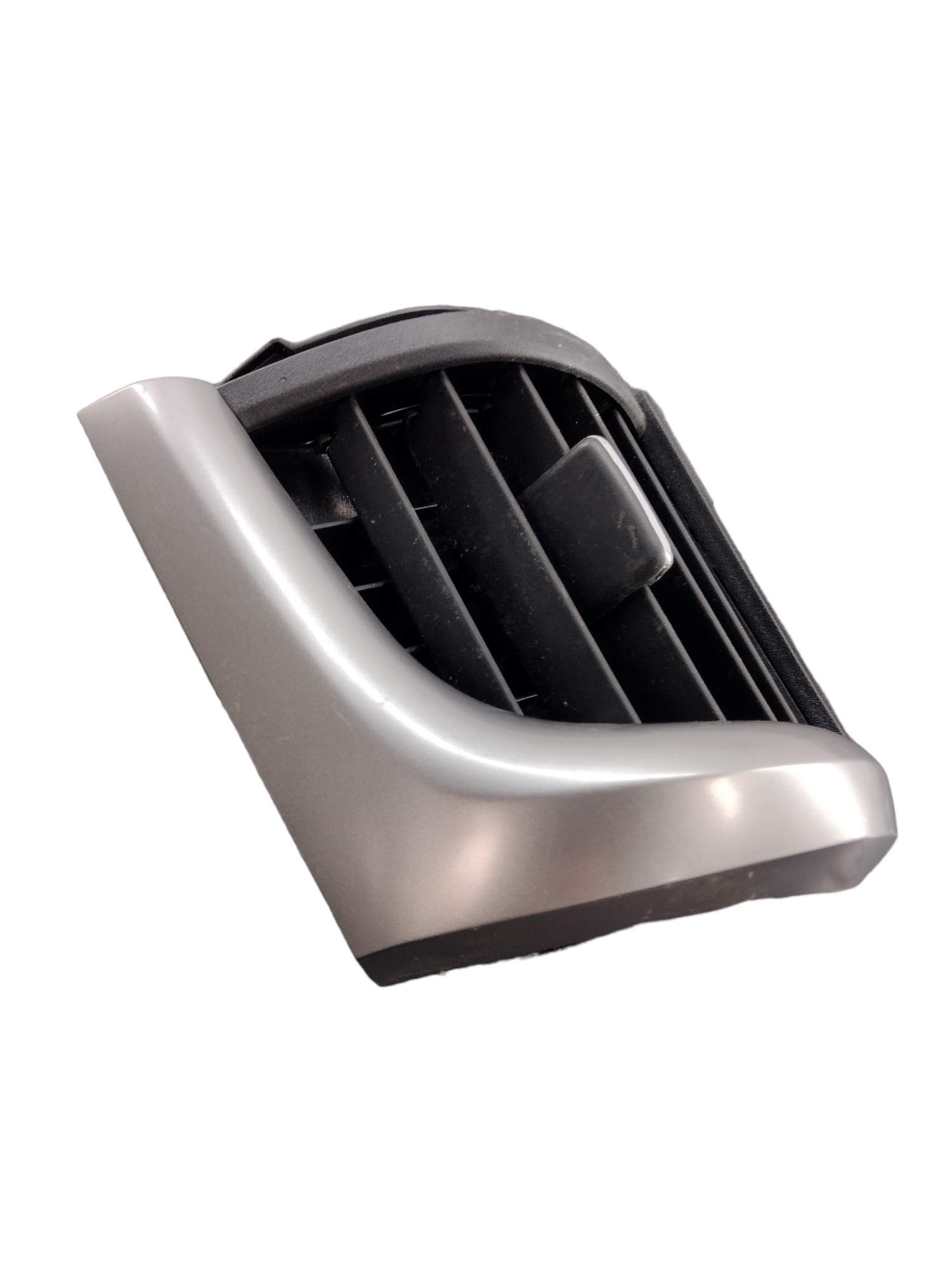 Difusor De Ar Direito Hilux 2.8 2019 2