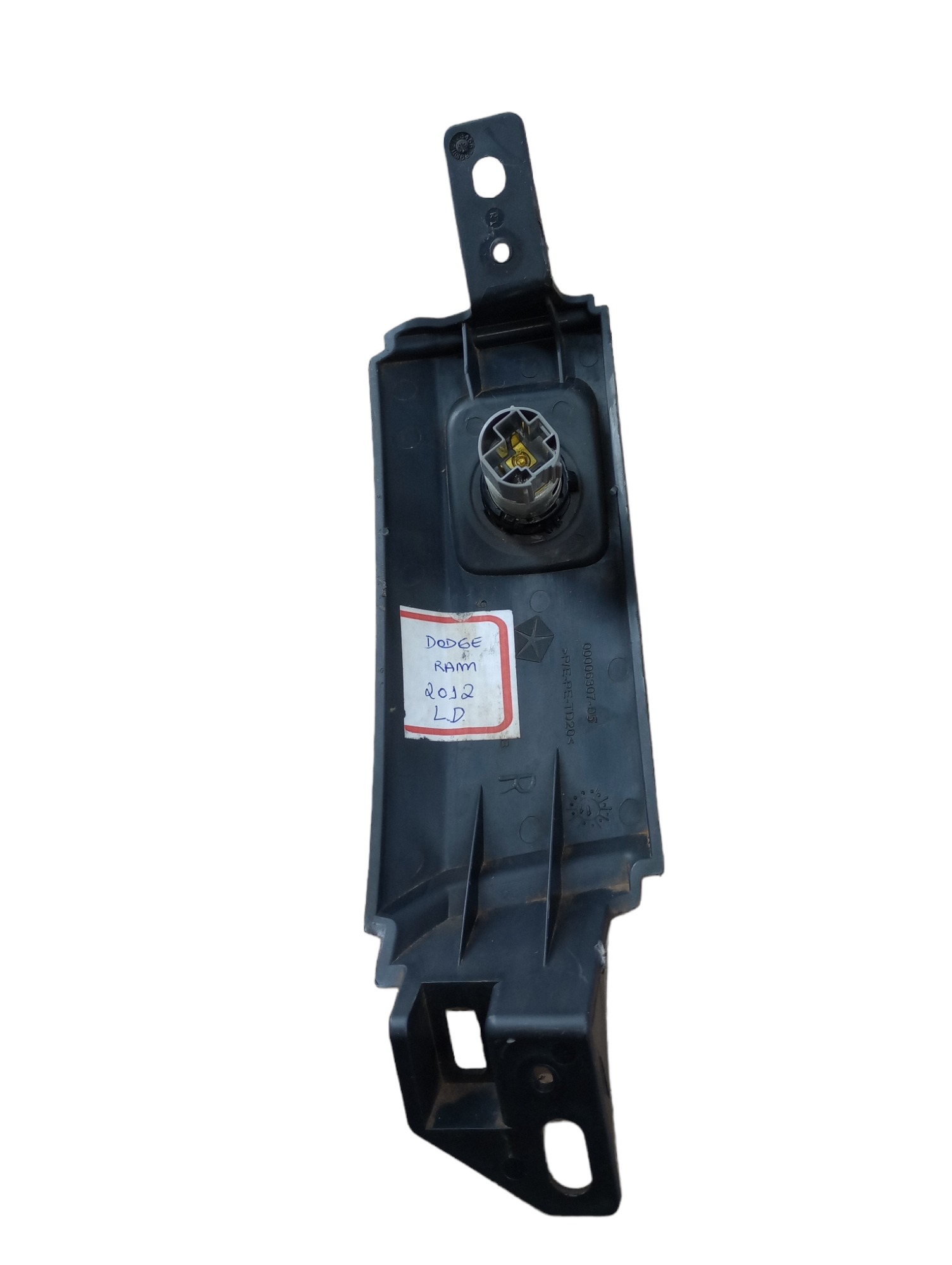 Tomada 12v Com Moldura L.d Dodge Ram 2012 2