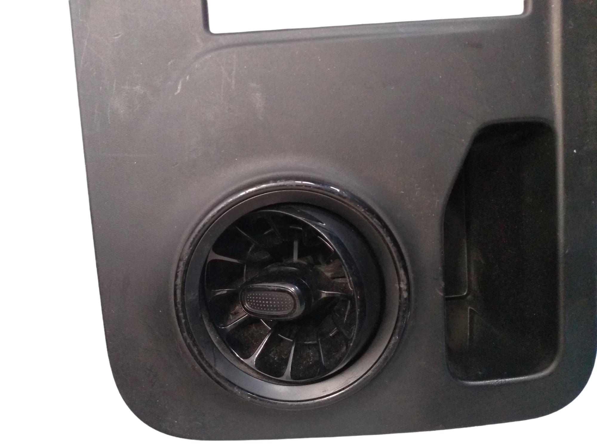 Moldura Do Radio Com Difusor Mercedes Sprinter 314 2021 5