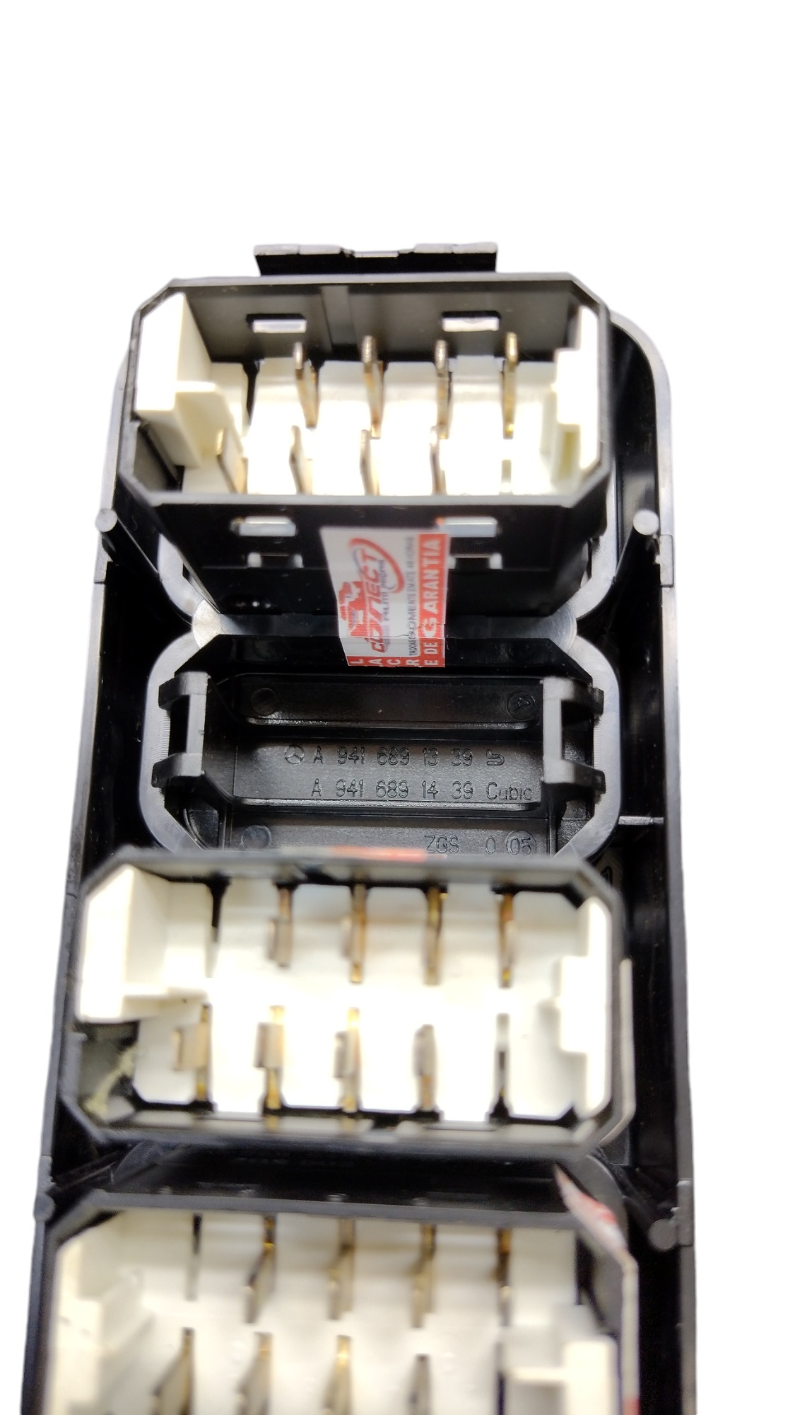 Moldura Com Botão Mb Axor 2544 2014 5