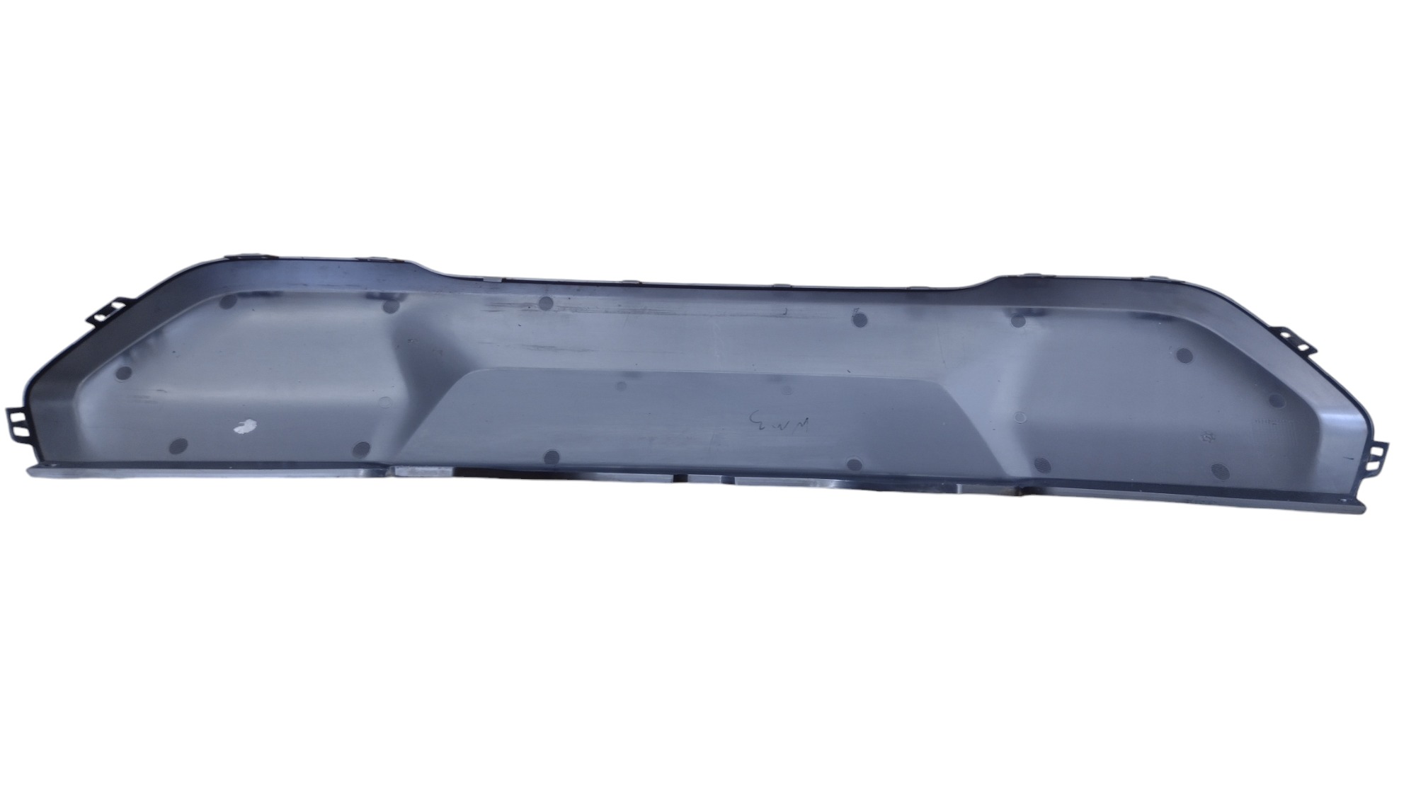 Acabamento Parachoque Traseiro Gm Tracker 2024 Com Detalhe 3