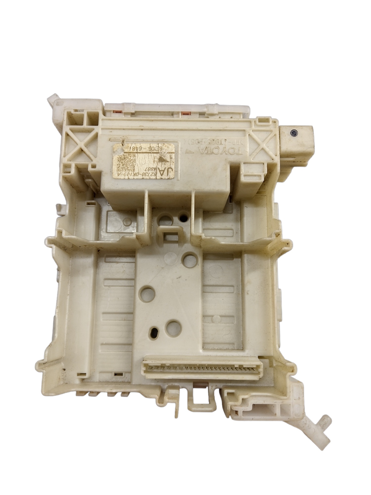 Caixa De Fusivel Toyota Hilux 2.8 2019 82730-0k140a 7