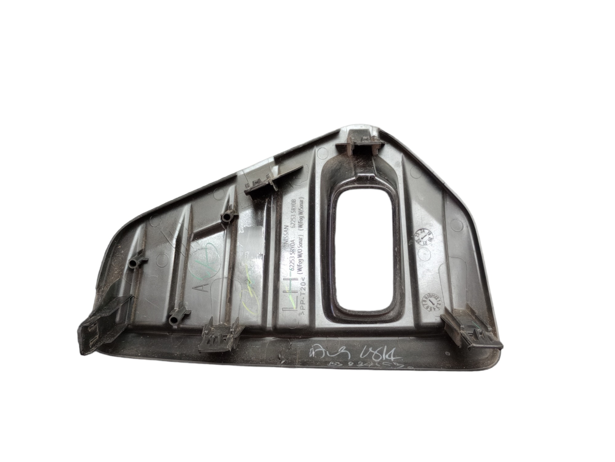 Moldura L.e Farol Auxiliar Milha Nissan Kicks 2022 3