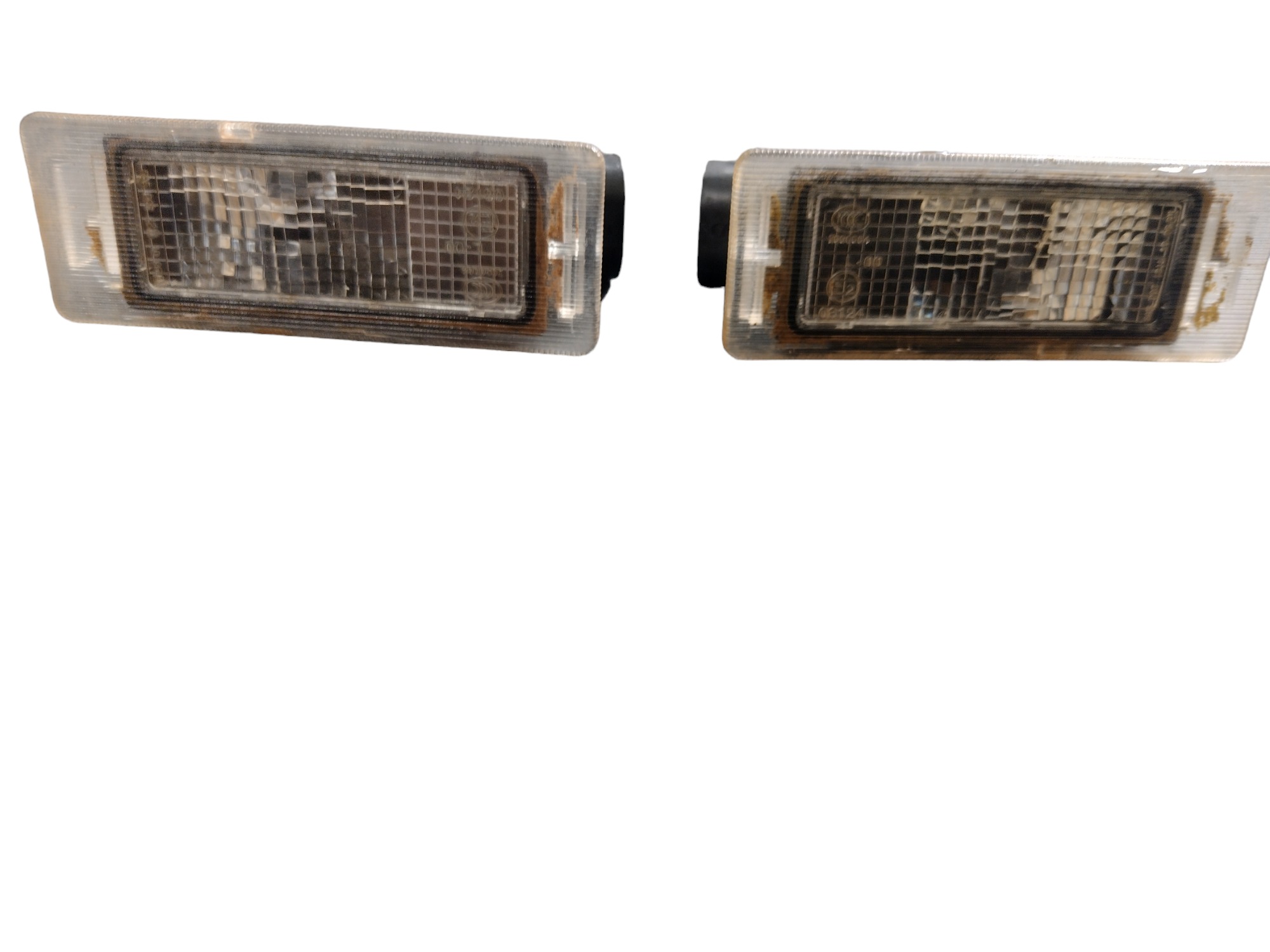 Par Luz De Placa Traseira Trailblazer 2016 4