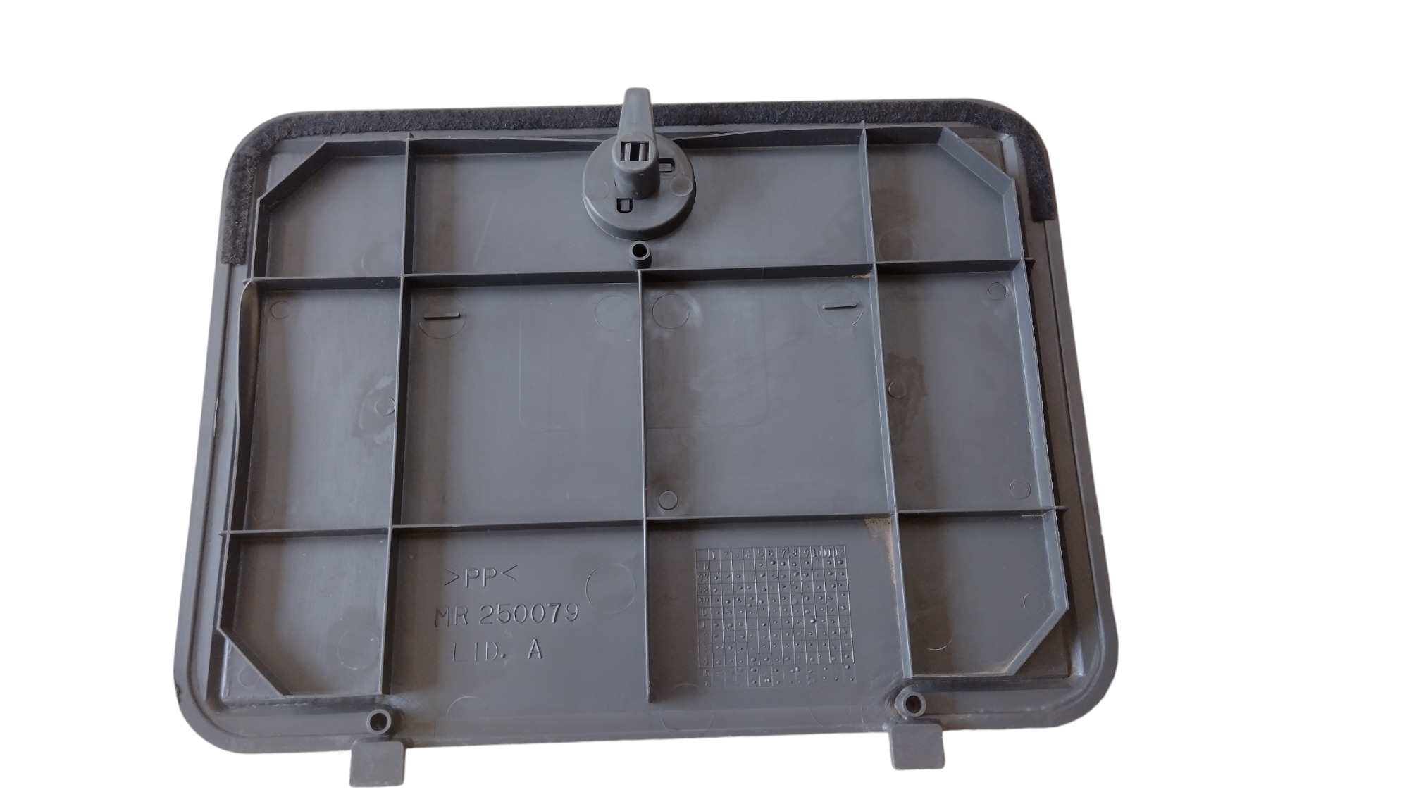Tampa Lateral L.d Porta Malas Pajero Sport 2006 Cinza 3