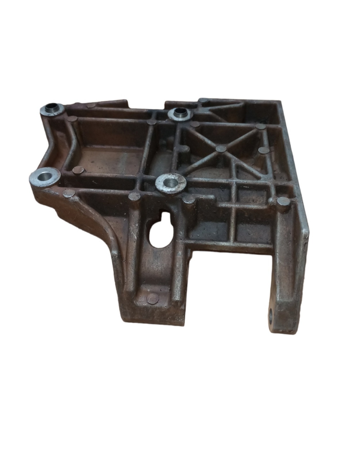 Suporte Alternador Ssangyong Kyron 2.0 2010 3