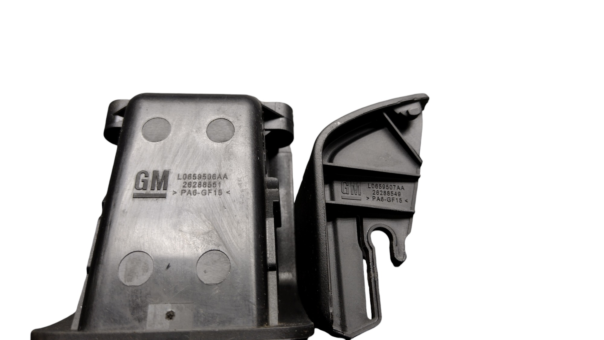 Acabamento Isofix Gm Tracker 2021 Preto 5