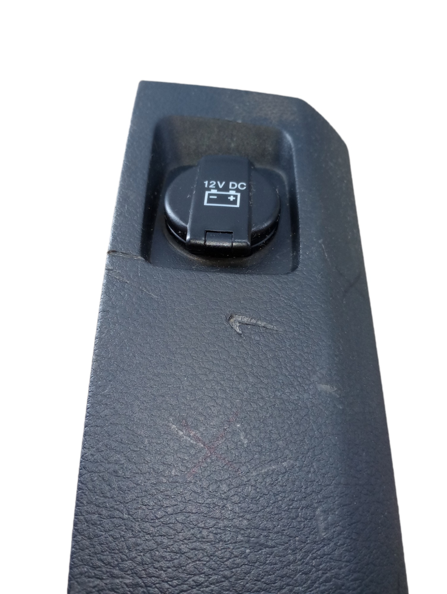 Tomada 12v Com Moldura L.d Dodge Ram 2012 3