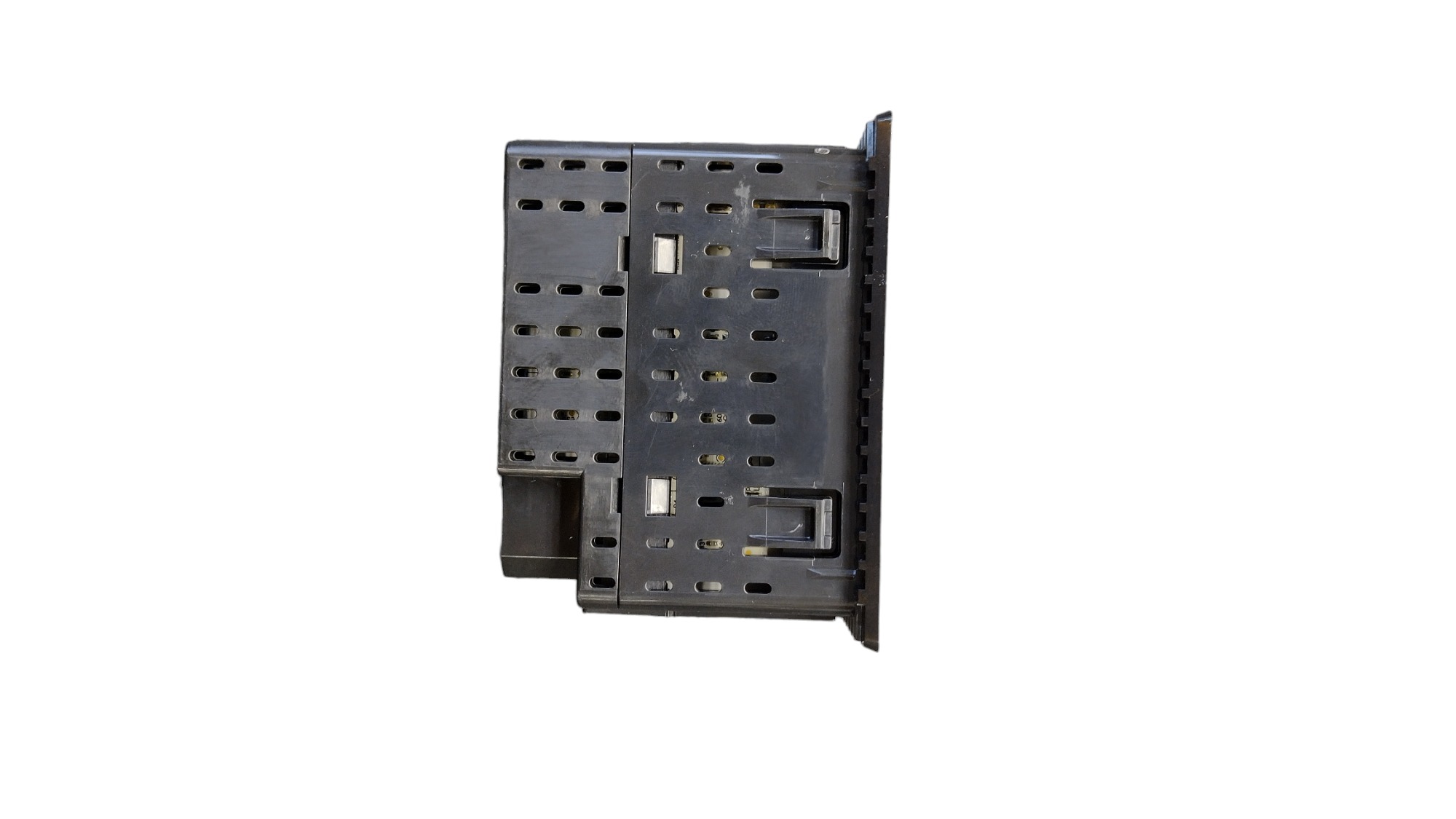 Entrada Auxiliar Console Central Nissan Kicks 2022 3