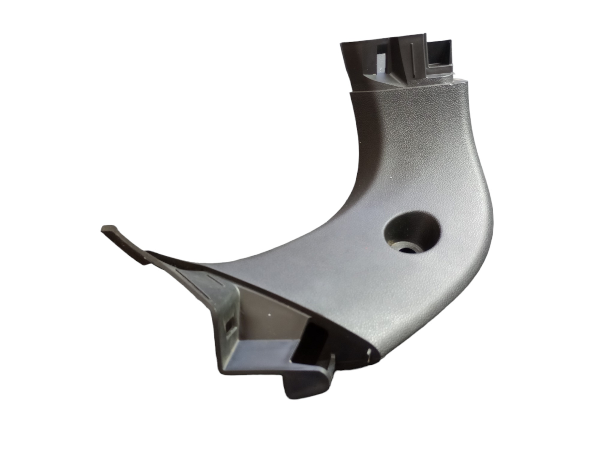 Acabamento Tampa Traseira L.e Tracker 2024 4