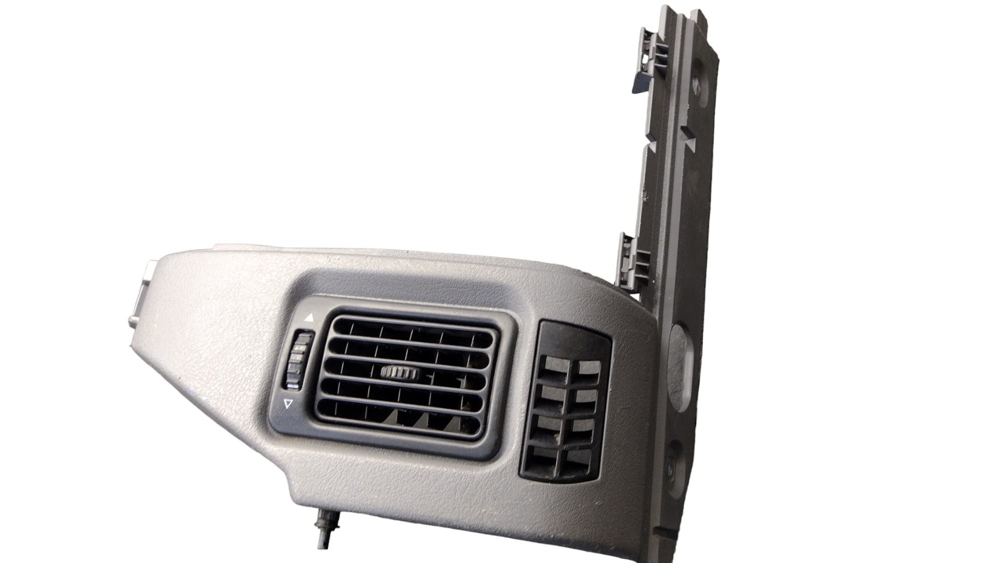 Moldura Painel Difusor De Ar Volvo Vm 260 2013 3