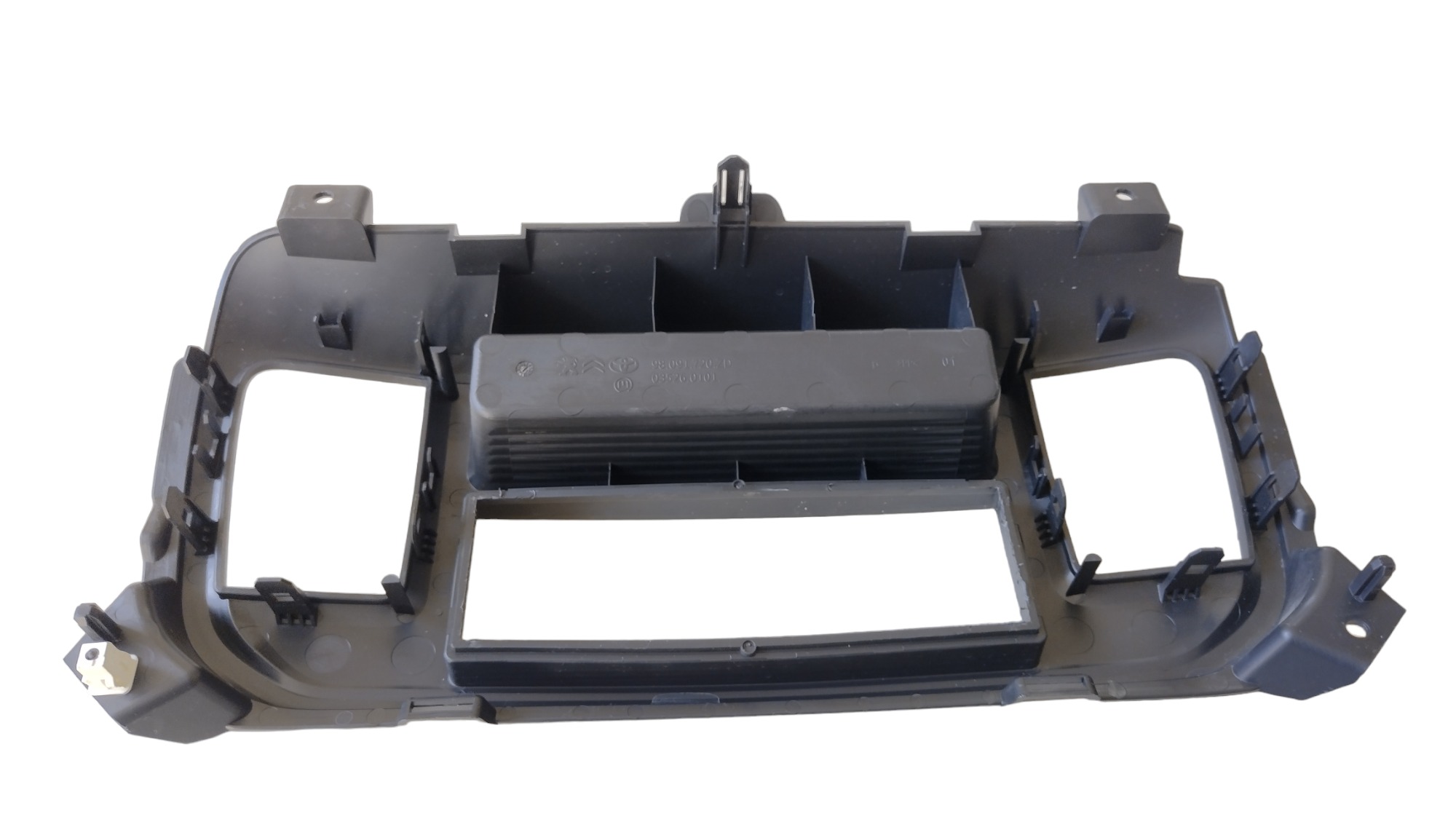 Moldura Central Difusor De Ar Peugeot Expert 2022 4