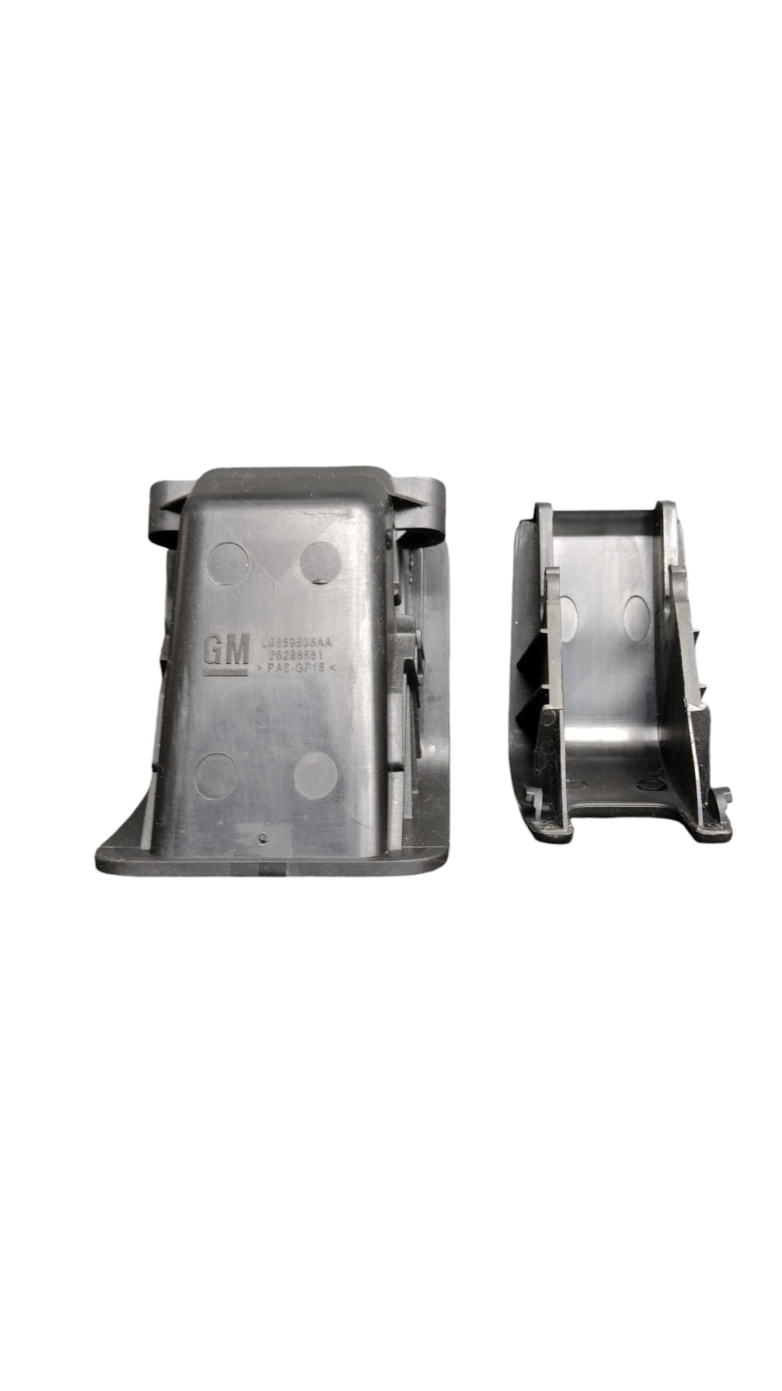 Acabamento Isofix Gm Tracker 2021 Preto 4
