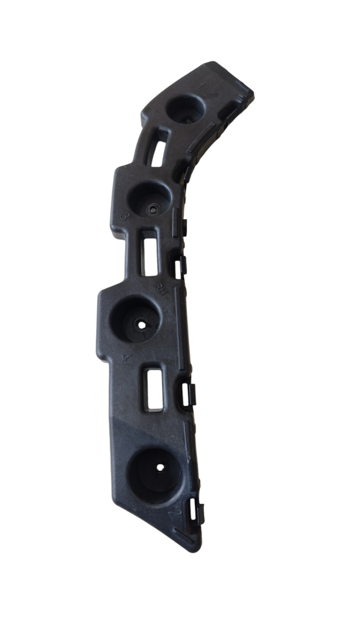 Suporte Guia Do Parachoque T.d Tracker 2024 4