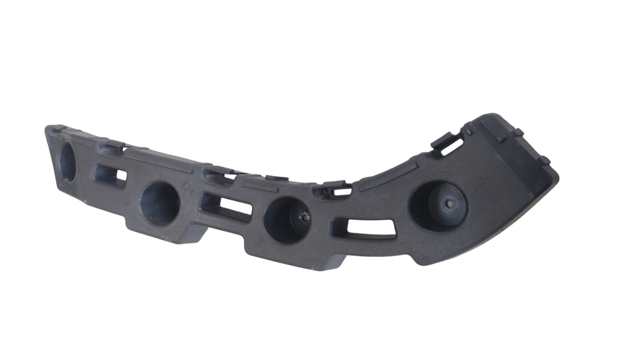 Suporte Guia Do Parachoque T.e Tracker 2024 5