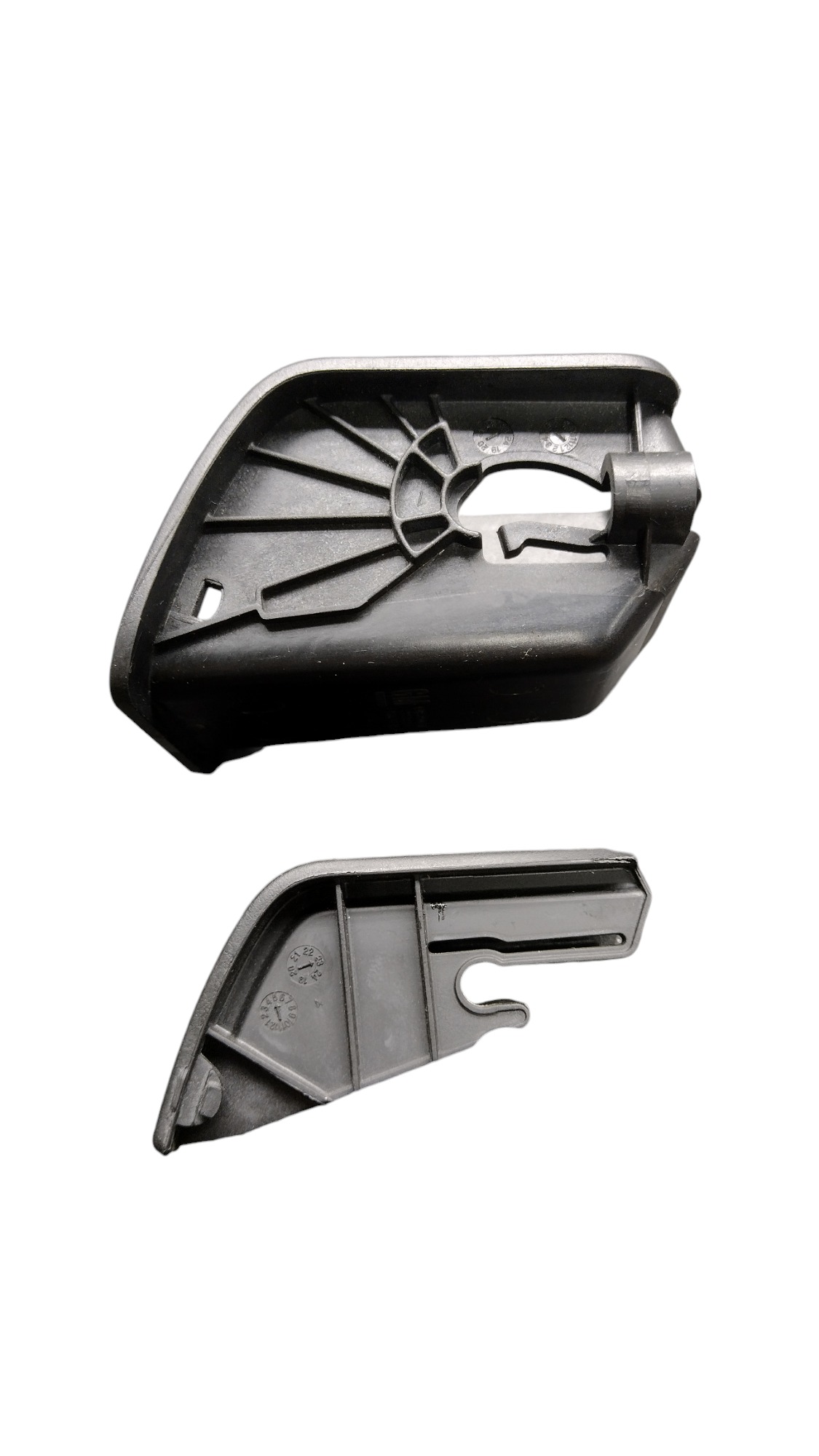 Acabamento Isofix Gm Tracker 2021 Preto 2