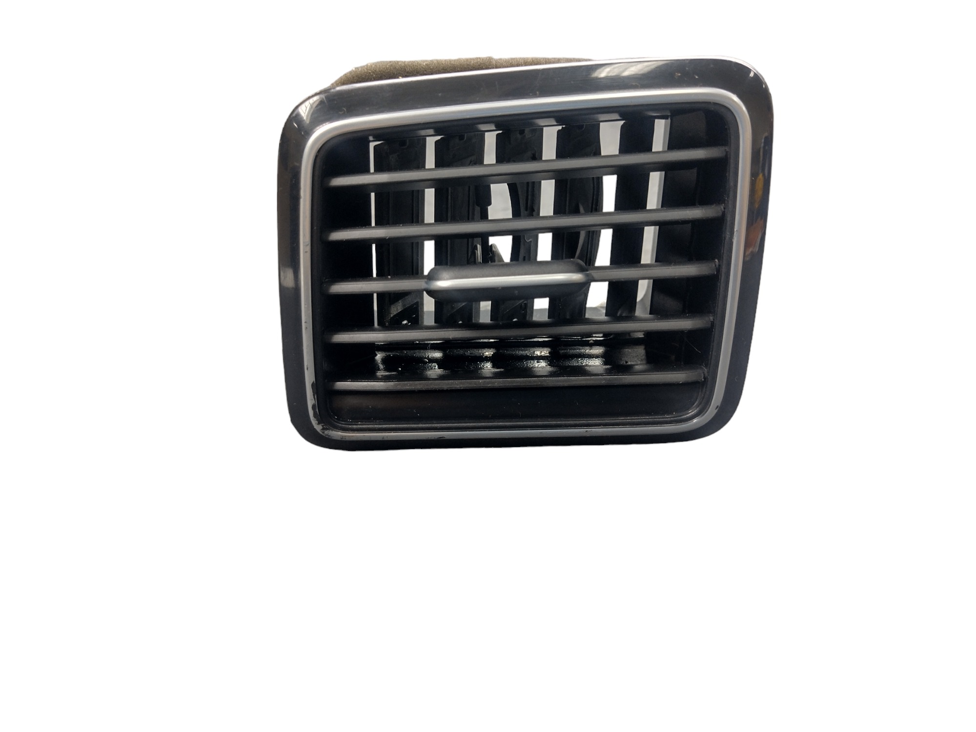 Difusor De Ar Lado Esquerdo Amarok 2022 Com Detalhes 6