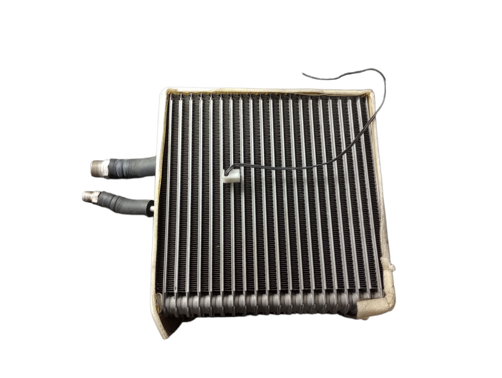 Radiador Do Ar-condicionado Nissan Frontier 2.8 2004 5