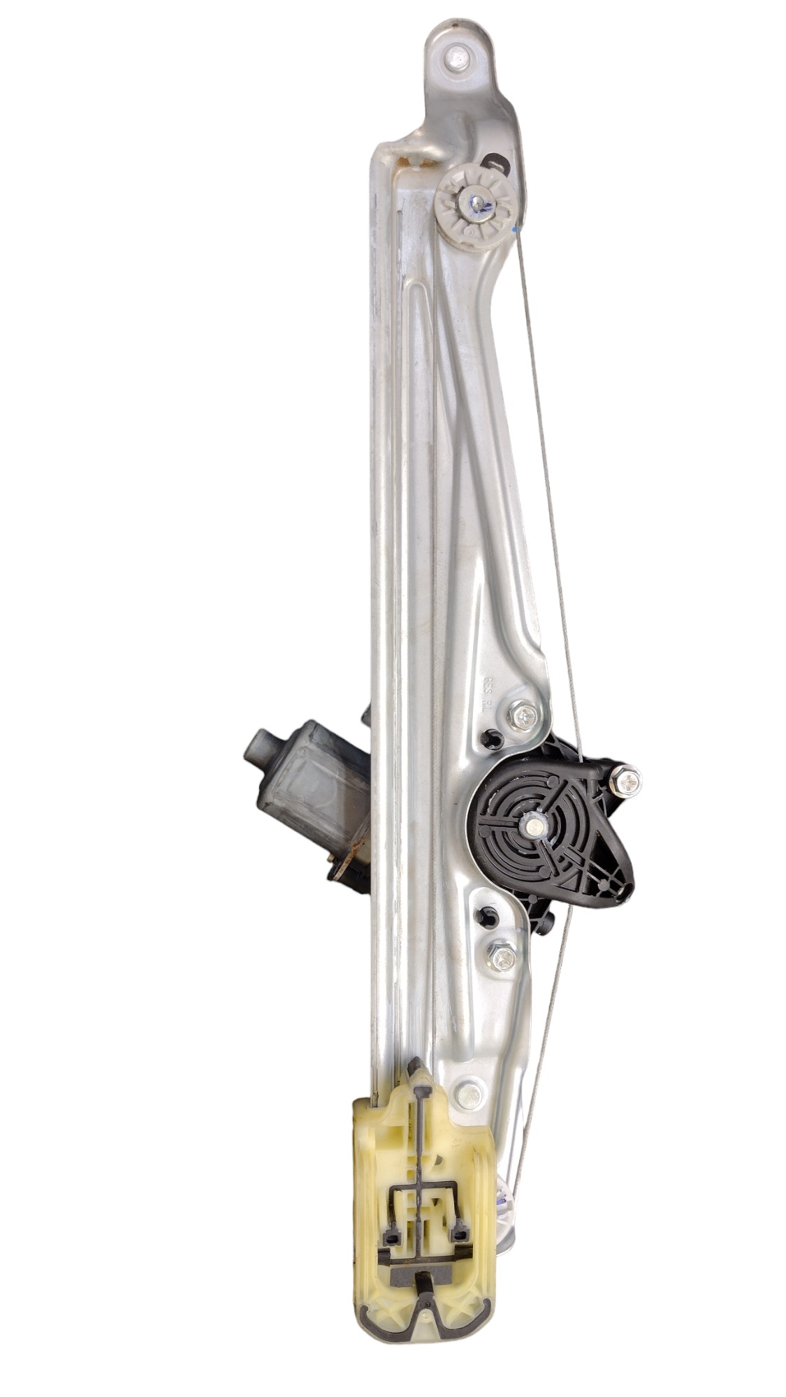 Máquina De Vidro Porta T.e Gm Tracker 2024 4