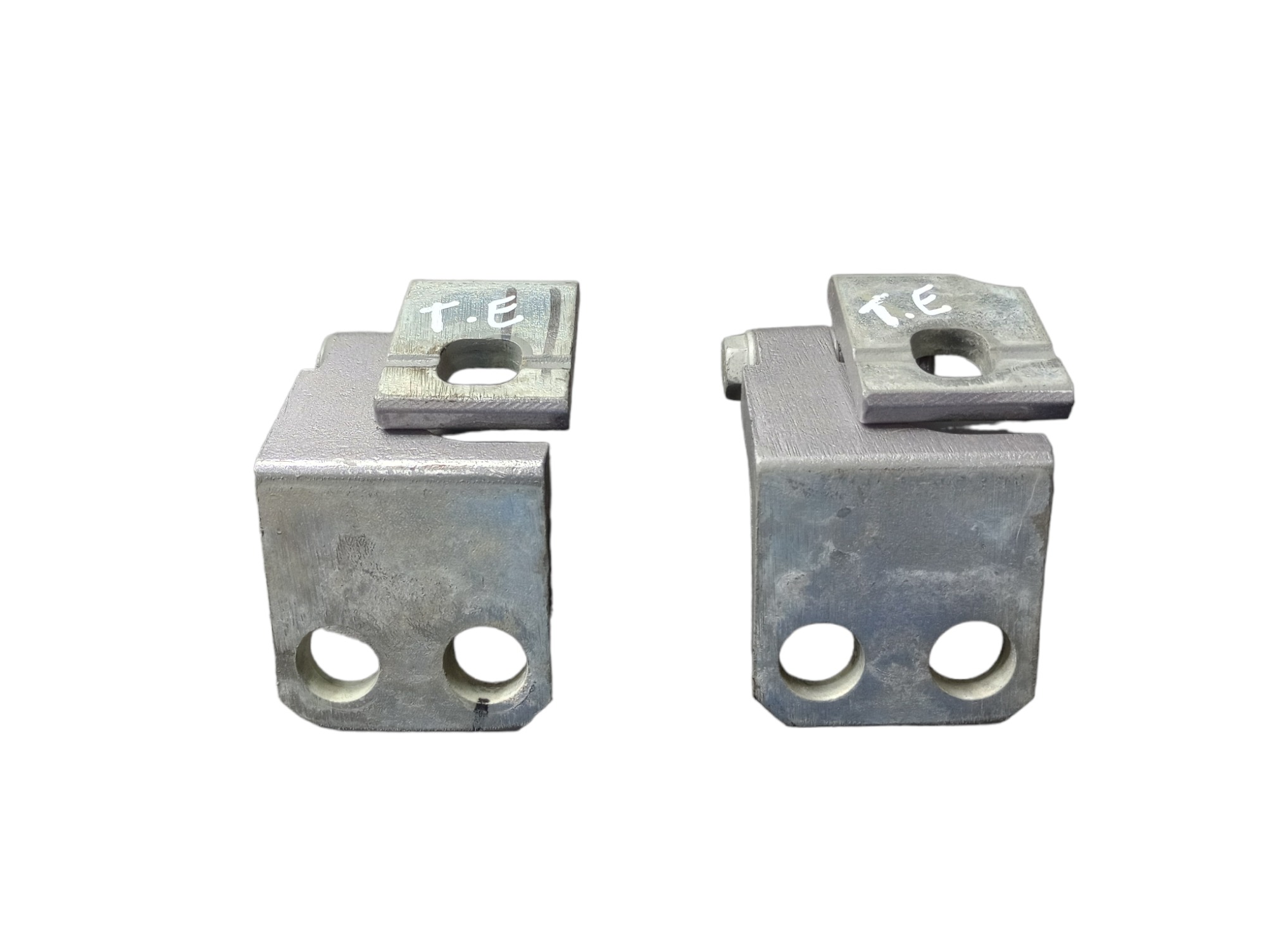 Dobradiça Porta T.e Fiat Toro 2022 4